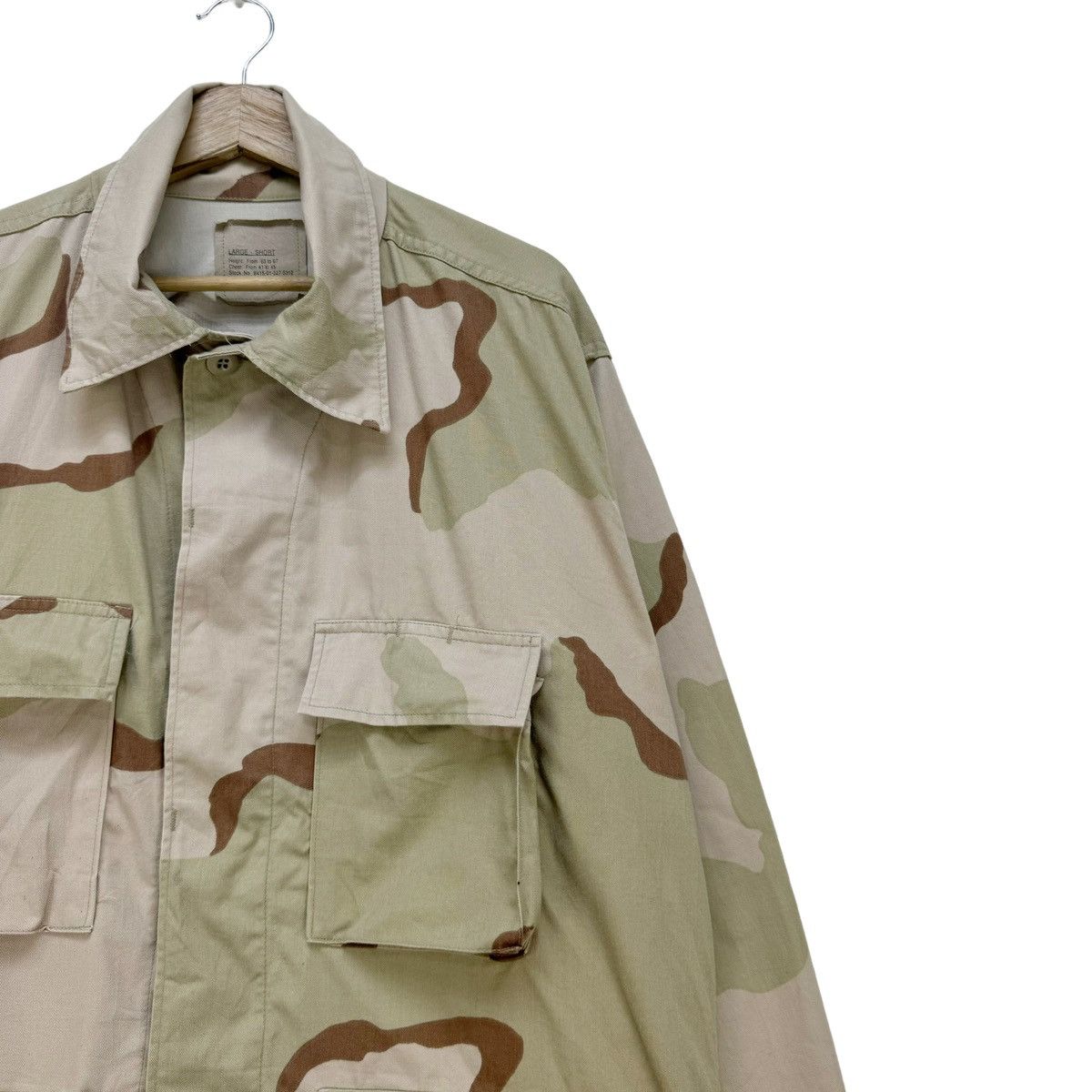 American Apparel ❄️AMERICAN DESERT CAMOUFLAGE COMBAT BUTTON SHIRTS Size US L / EU 52-54 / 3 - 4 Thumbnail