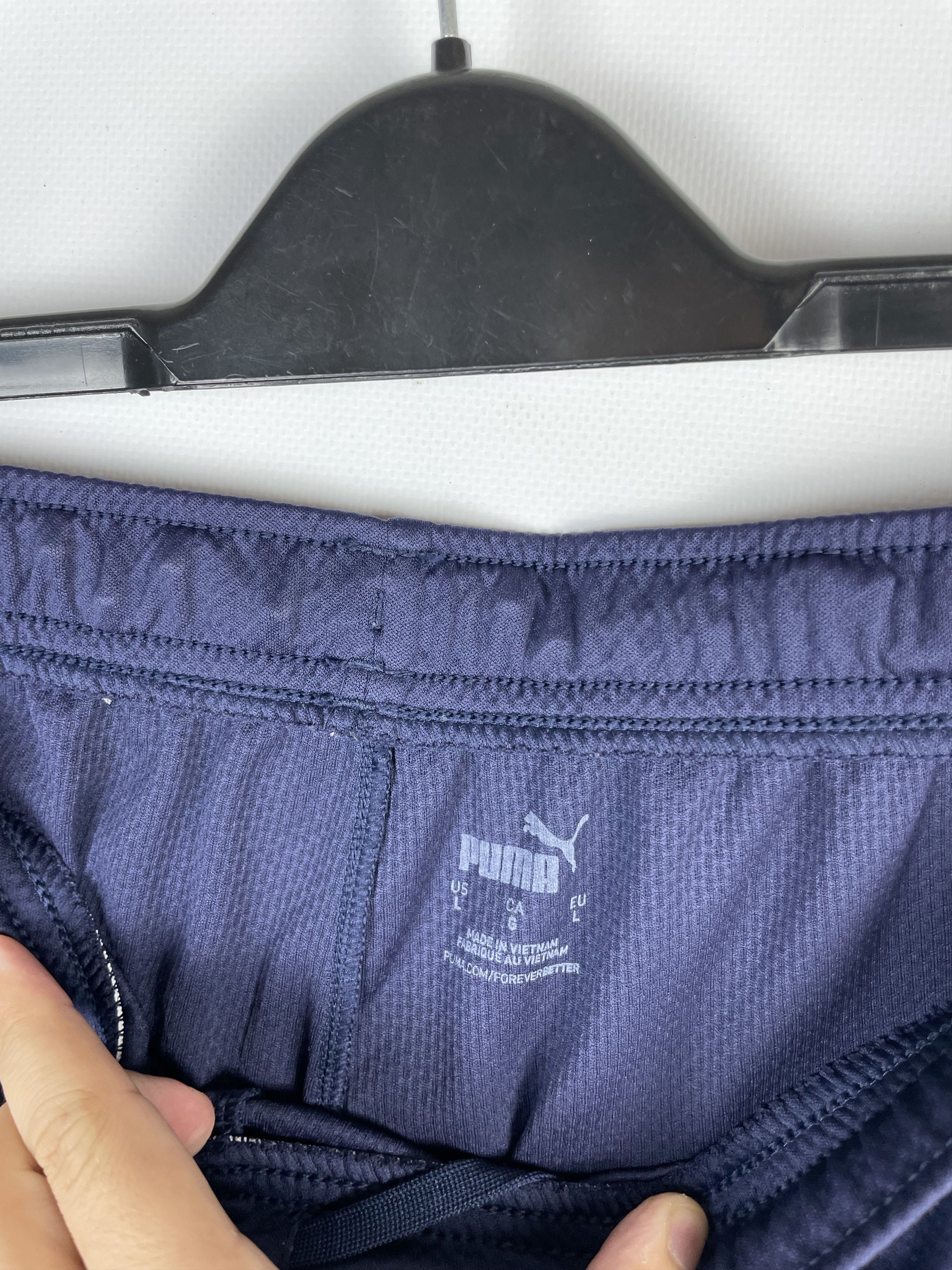 Puma Mens Vintage Manchester City Puma shorts soccer Size US 34 / EU 50 - 7 Thumbnail