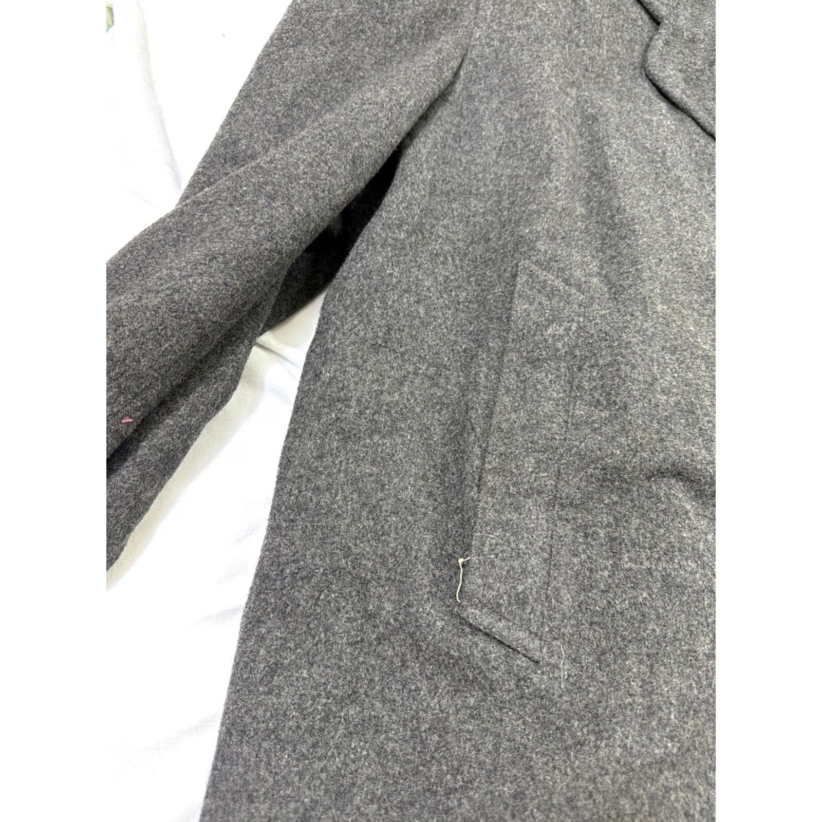Vintage VINTAGE Loden Frey Coat Men XL Wool Gray Pea Coat Pockets-Flaws/Repair Needed Size US XL / EU 56 / 4 - 3 Thumbnail
