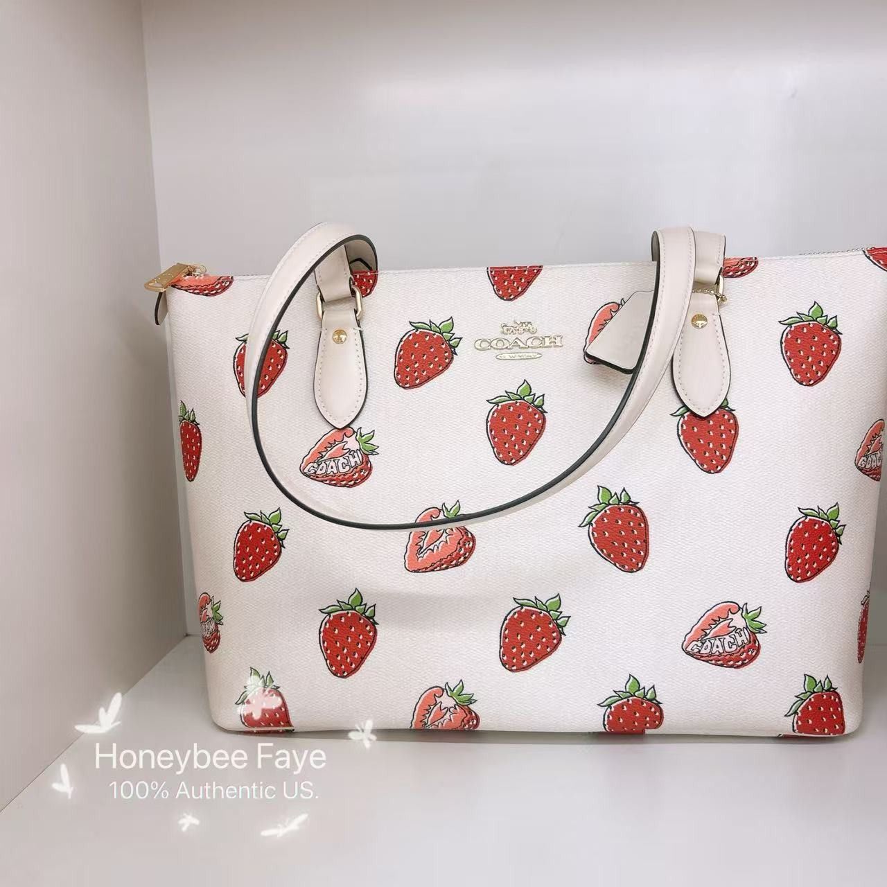 Coach Gallery Tote Bag With Strawberry Print CAR34 | Grailed