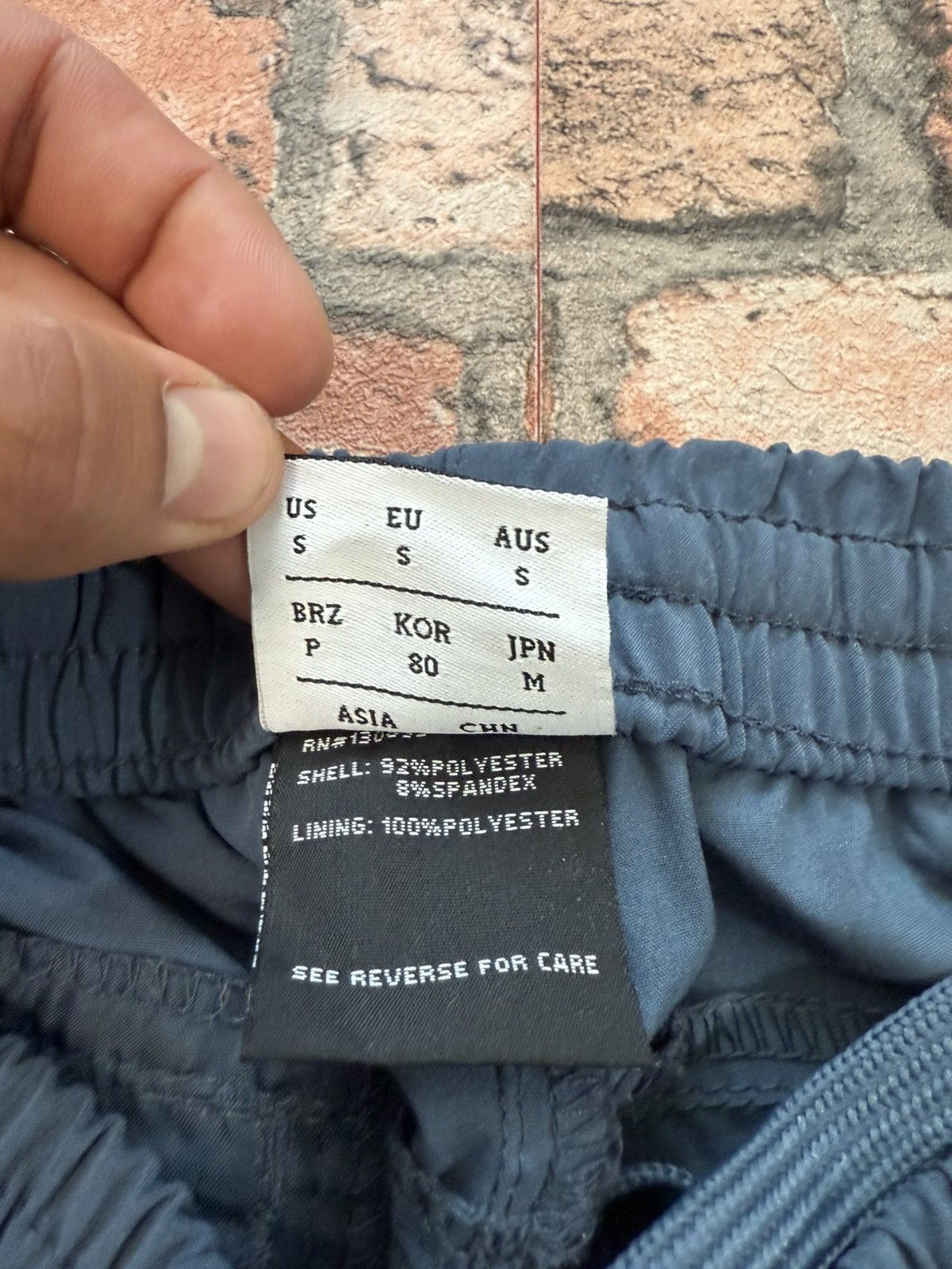 New Balance 90’s NEW BALANCE RARE LOGO RETRO VINTAGE Y2K NYLON ZIP PANTS Size US 32 / EU 48 - 7 Thumbnail
