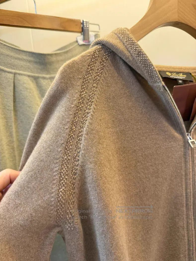 Loro Piana Loro Piana Classic 100% Baby Cashmere Cardigan Size XS / US 0-2 / IT 36-38 - 4 Thumbnail