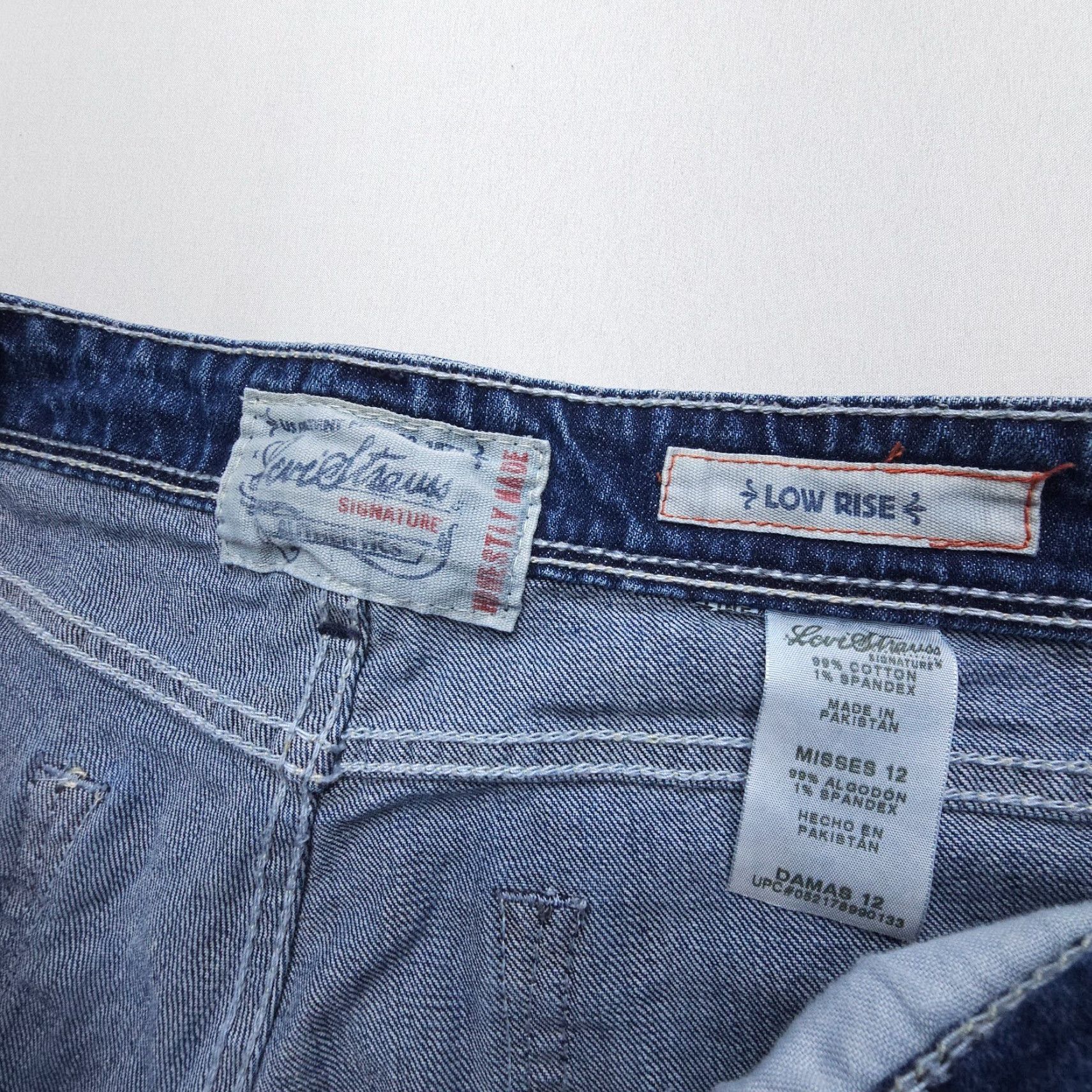 Levi's VINTAGE Levi's Levi Strauss Y2K Low Rise Capri Jeans Misses 12 Dark Wash Blue 2000s Size 34" / US 12 / IT 48 - 3 Thumbnail