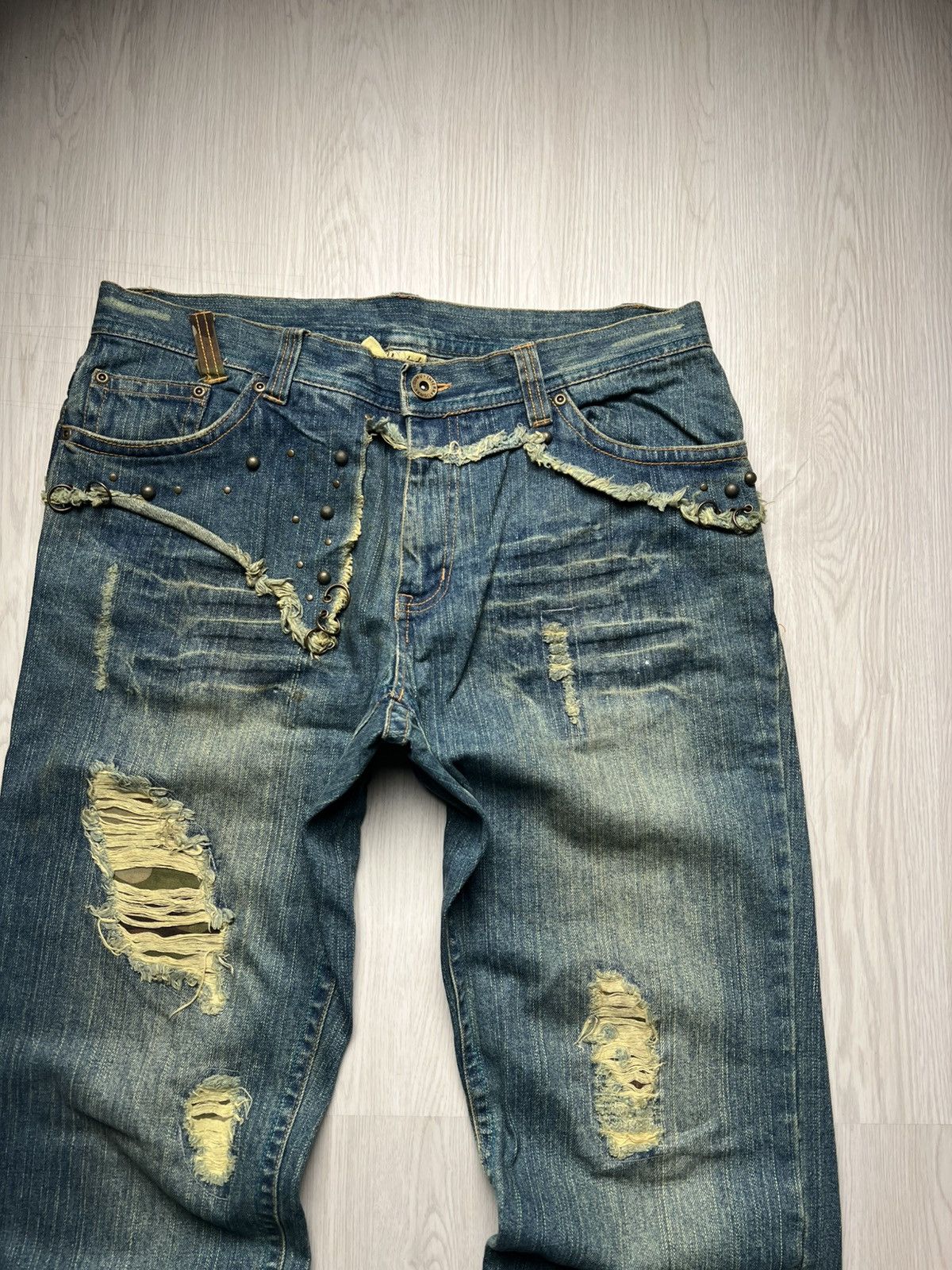 Japanese Brand Gumu Studded Pierced Ring Flare Jeans Size US 35 - 3 Thumbnail