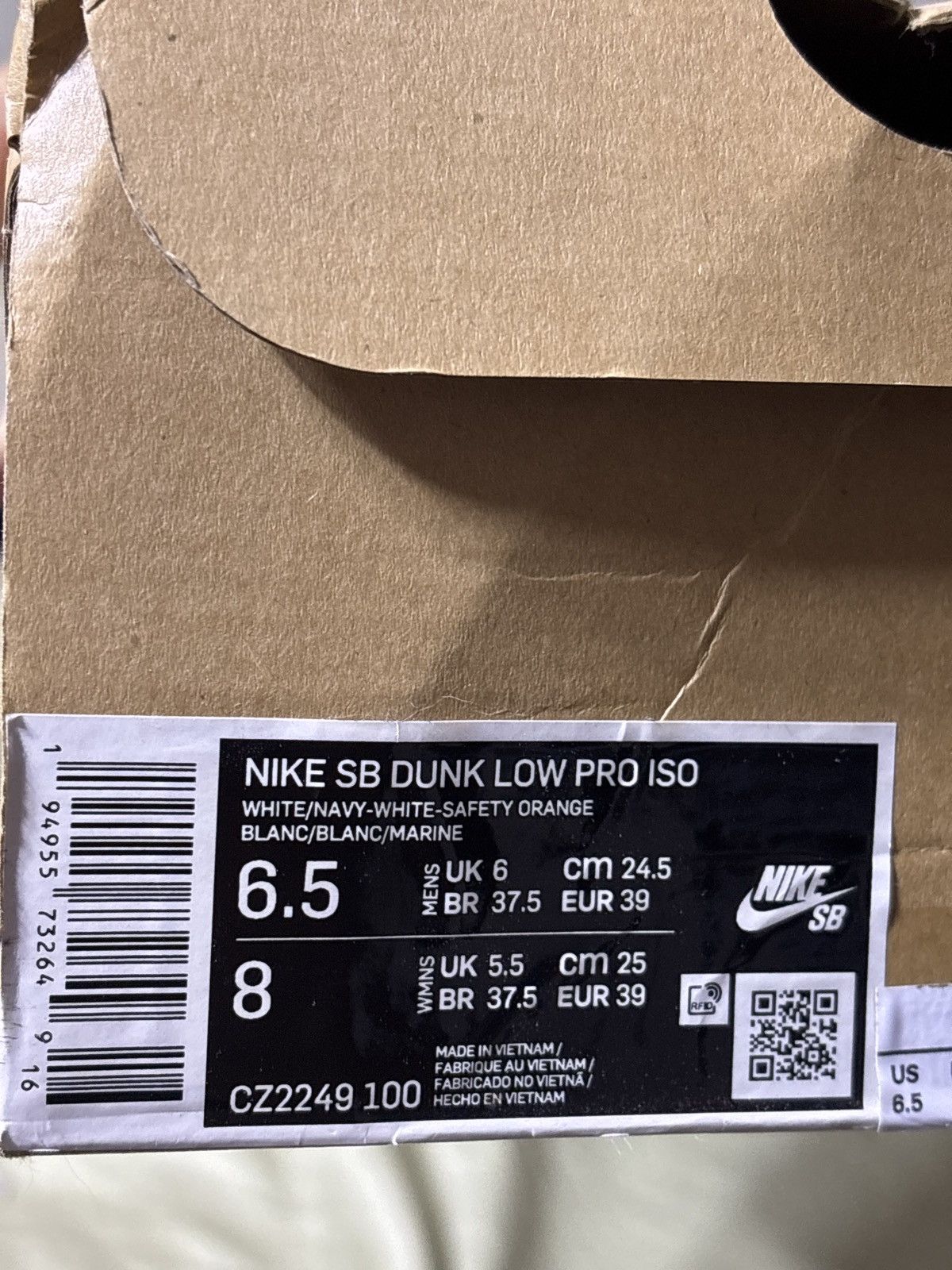 Nike NIKE SB DUNK LOW PRO ISO ORANGE Size US 6.5 / EU 39-40 - 7 Thumbnail