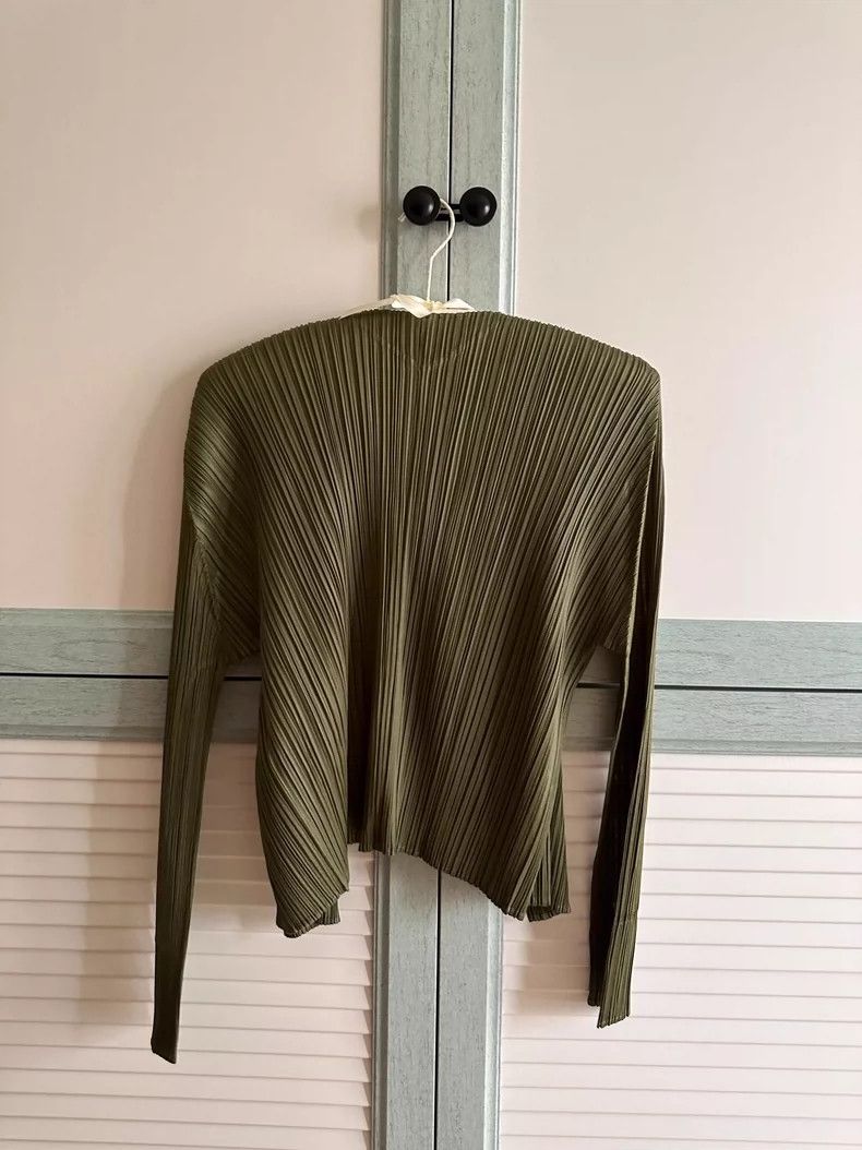 Issey Miyake Issey Miyake size:4 Military green pleated cardigan Size XS / US 0-2 / IT 36-38 - 6 Thumbnail