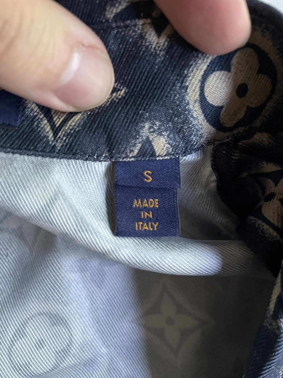 Louis Vuitton Louis Vuitton Silk Monogram Shirt Size US S / EU 44-46 / 1 - 8 Thumbnail