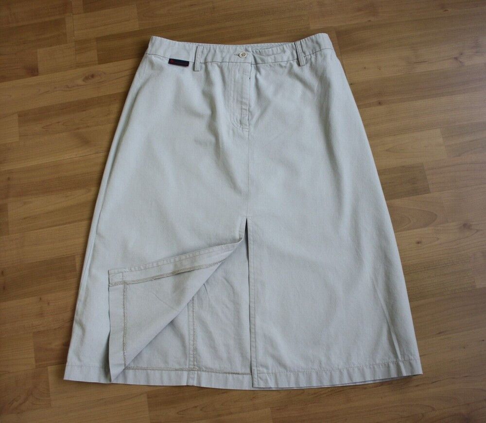 Dolce & Gabbana Skirt Dolce & Gabanna Vintage Made in Italy size 42 Size 28" / US 6 / IT 42 - 1 Thumbnail