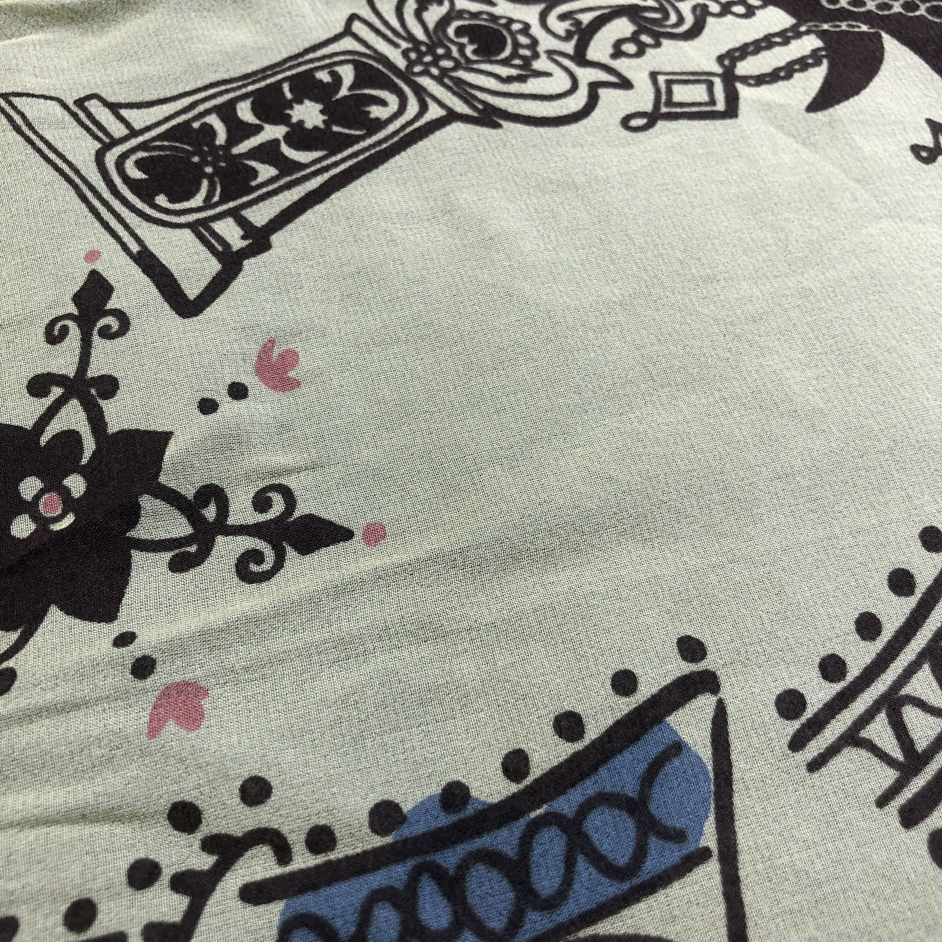 Japanese Brand Yukiko Hanai Luxury Silk Scarf M1003 Size ONE SIZE - 9 Thumbnail