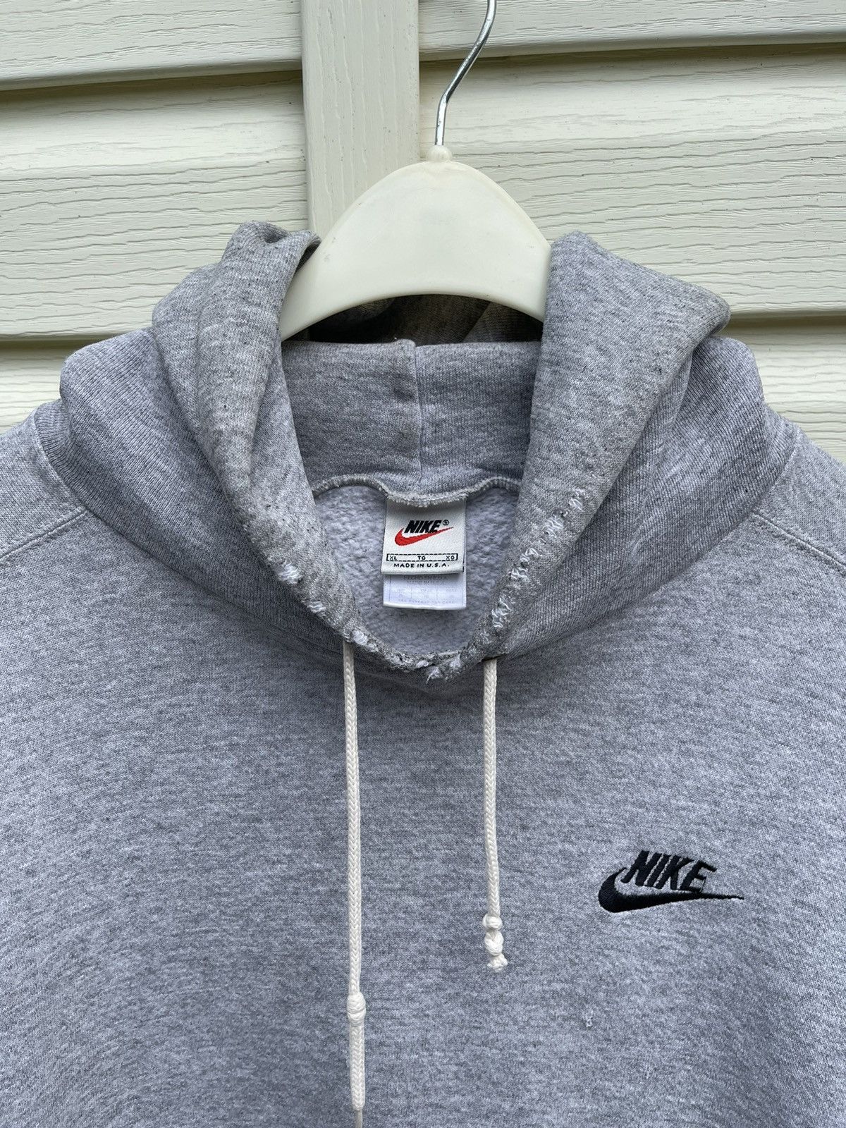 Nike 90's Vintage Nike Hoodie Made in USA Loose Fit Distressed Size US XL / EU 56 / 4 - 11 Thumbnail