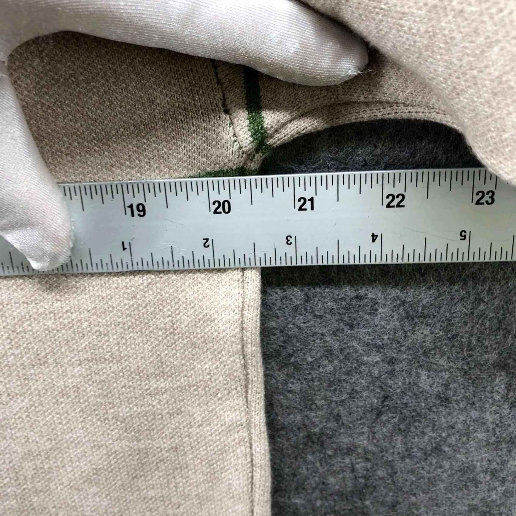 Vintage Tahari Sweater Womens M Mock Neck Beige Green Grid Plaid Knit Pullover Modern Minimalist Casual Long Sleeve Tight-Knit Average Fit Size M / US 6-8 / IT 42-44 - 7 Thumbnail