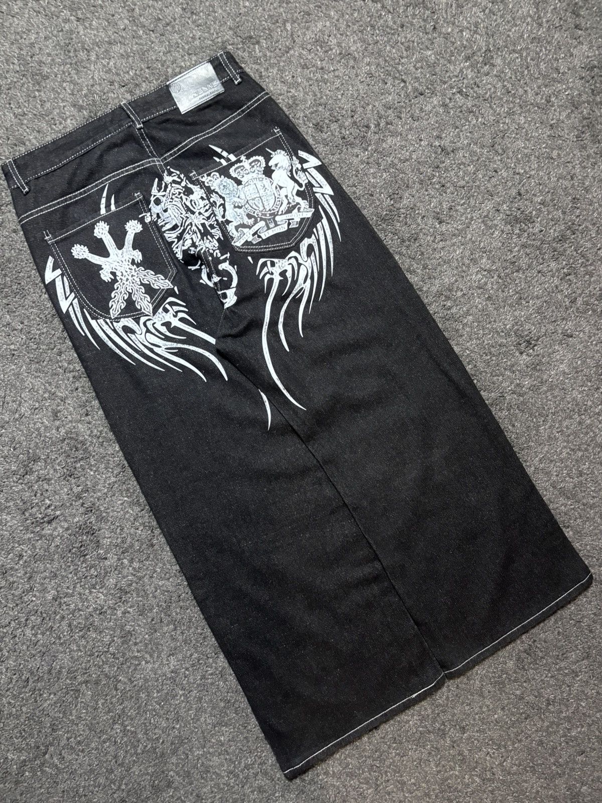 Jean × Vintage Vintage rare tribal medieval blazon sword black baggy jeans Size US 33 - 5 Thumbnail