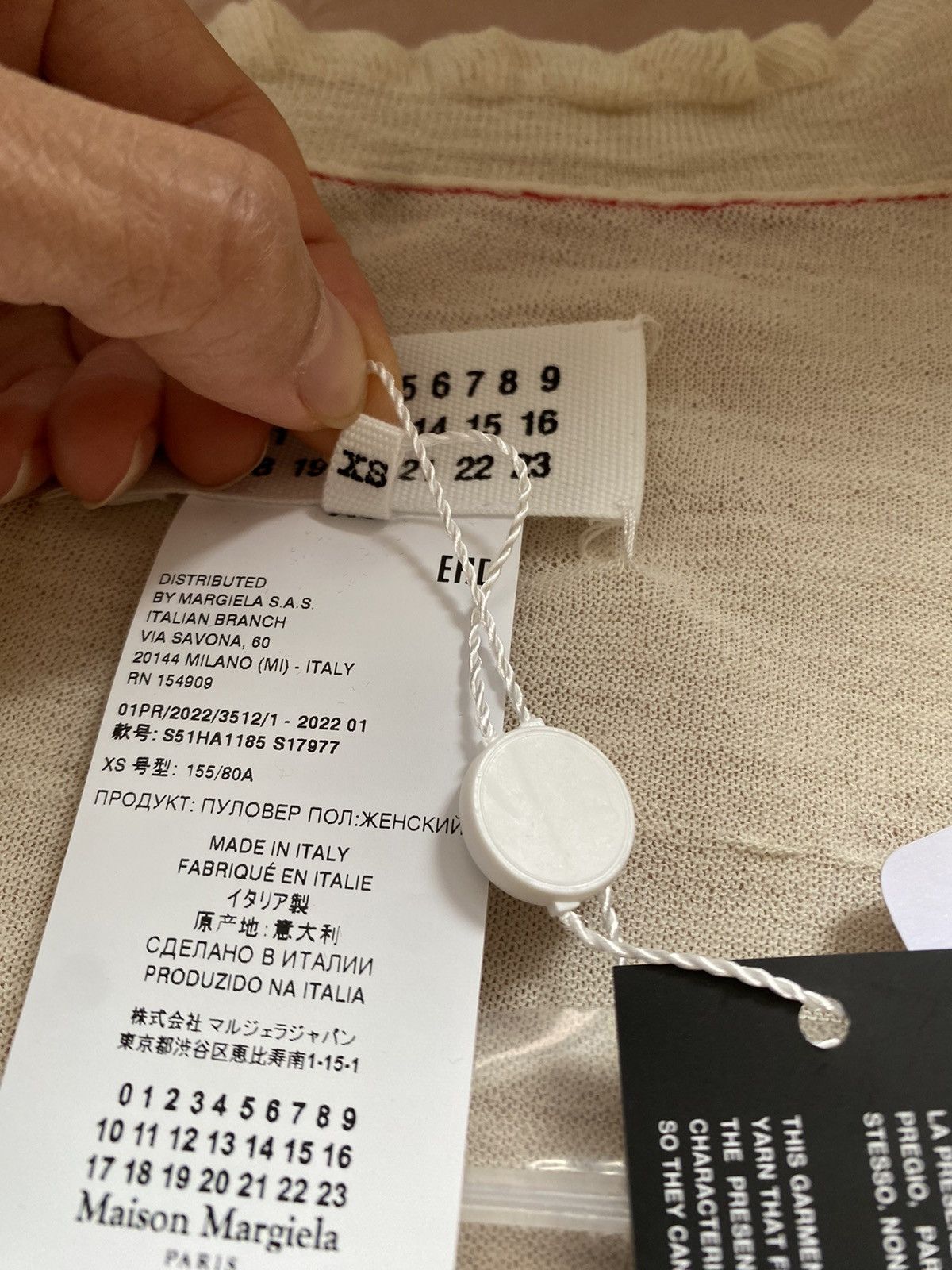 John Galliano × Maison Margiela ［Quiet Luxury] Maison Margiela wool and silk blend cardigan Size XS / US 0-2 / IT 36-38 - 9 Thumbnail