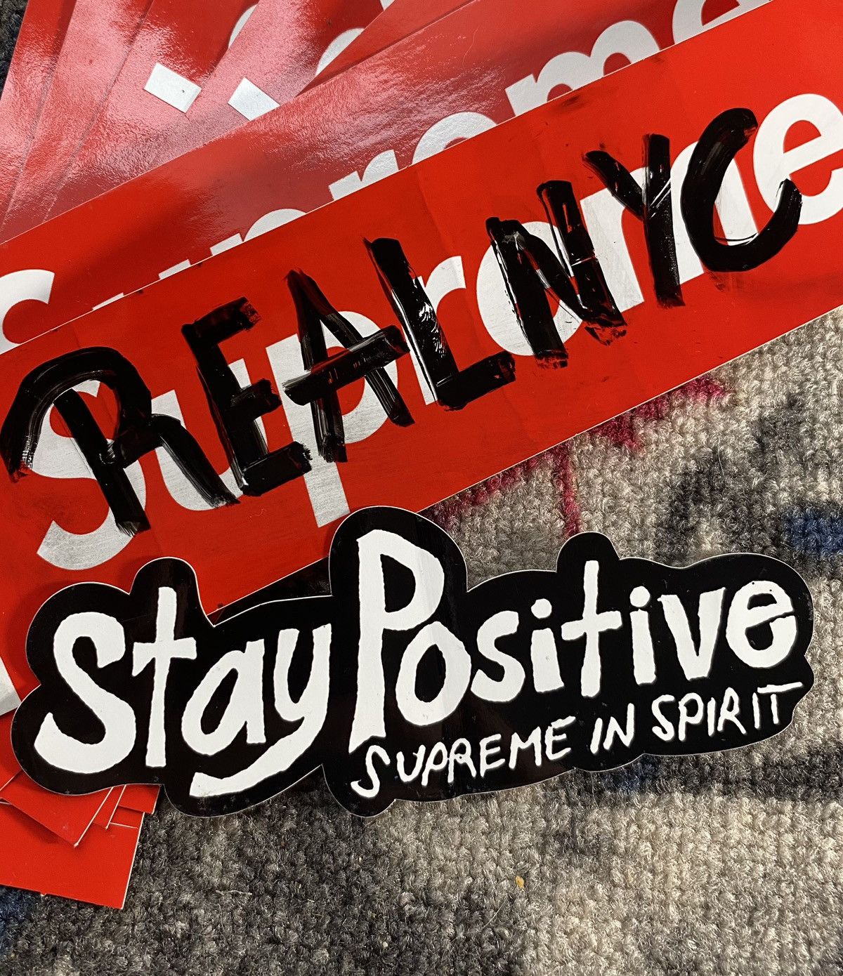 Supreme Supreme Stay Positive In Spirit Stickers Size ONE SIZE - 1 Preview