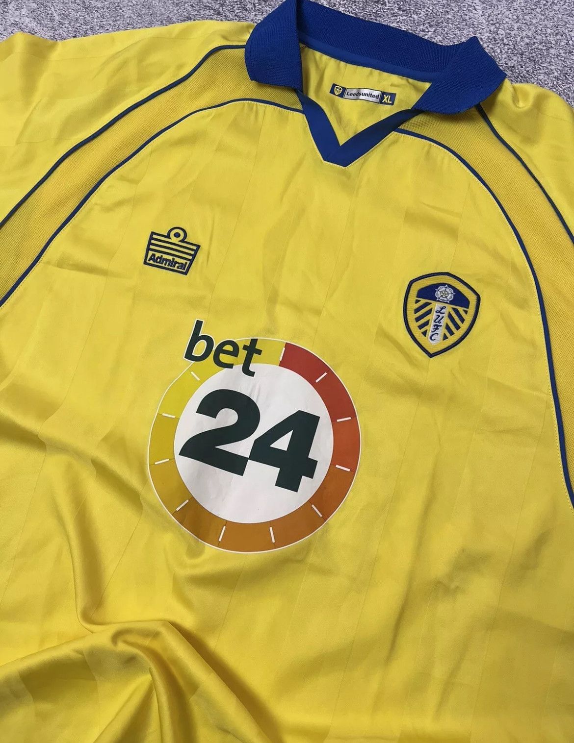 Vintage Leeds united Soccer Jersey Mens size Xl 2005/2005 vintage Size US XL / EU 56 / 4 - 4 Thumbnail