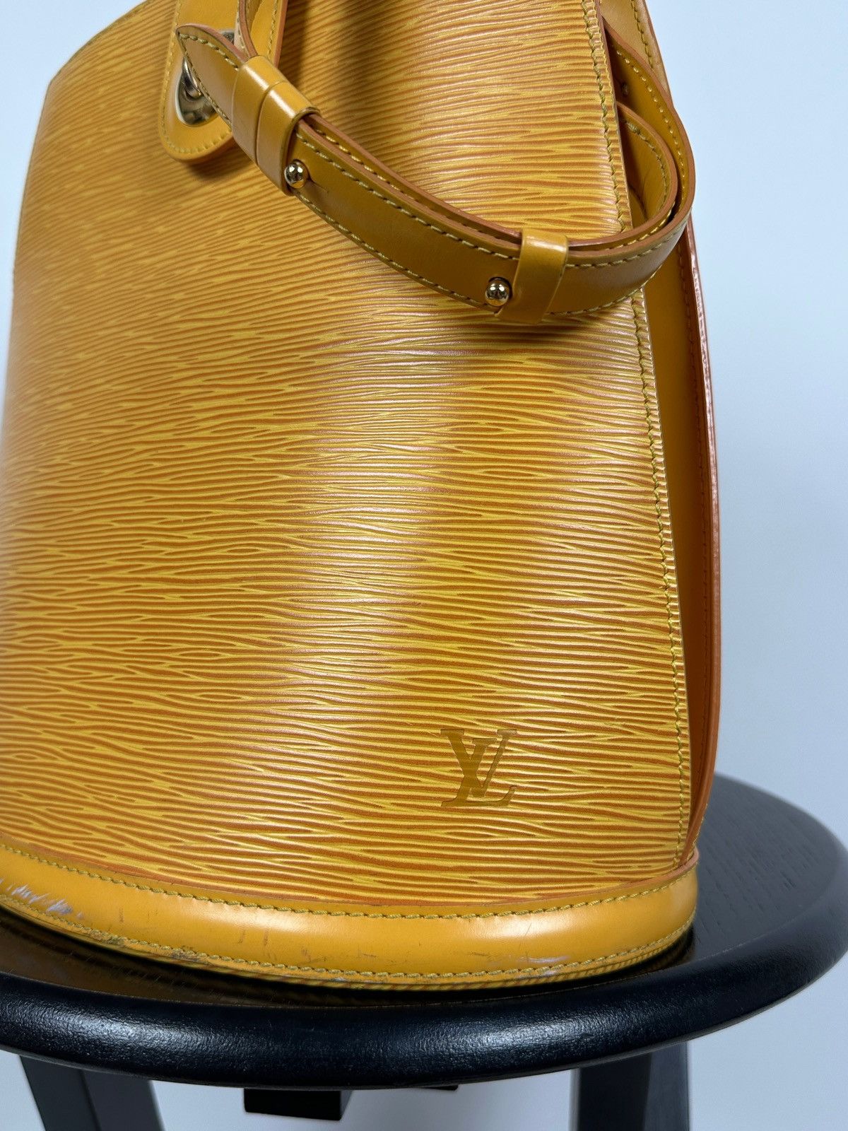 Louis Vuitton Louis Vuitton Epi Cluny Yellow Leather Shoulder Bag Size ONE SIZE - 10 Thumbnail