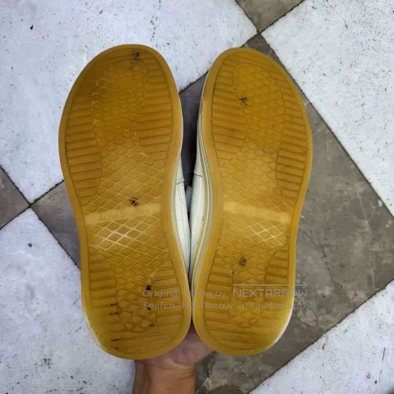 Acne Studios Acne Studios White distressed Velcro sports shoes Size US 6.5 / IT 36.5 - 3 Thumbnail