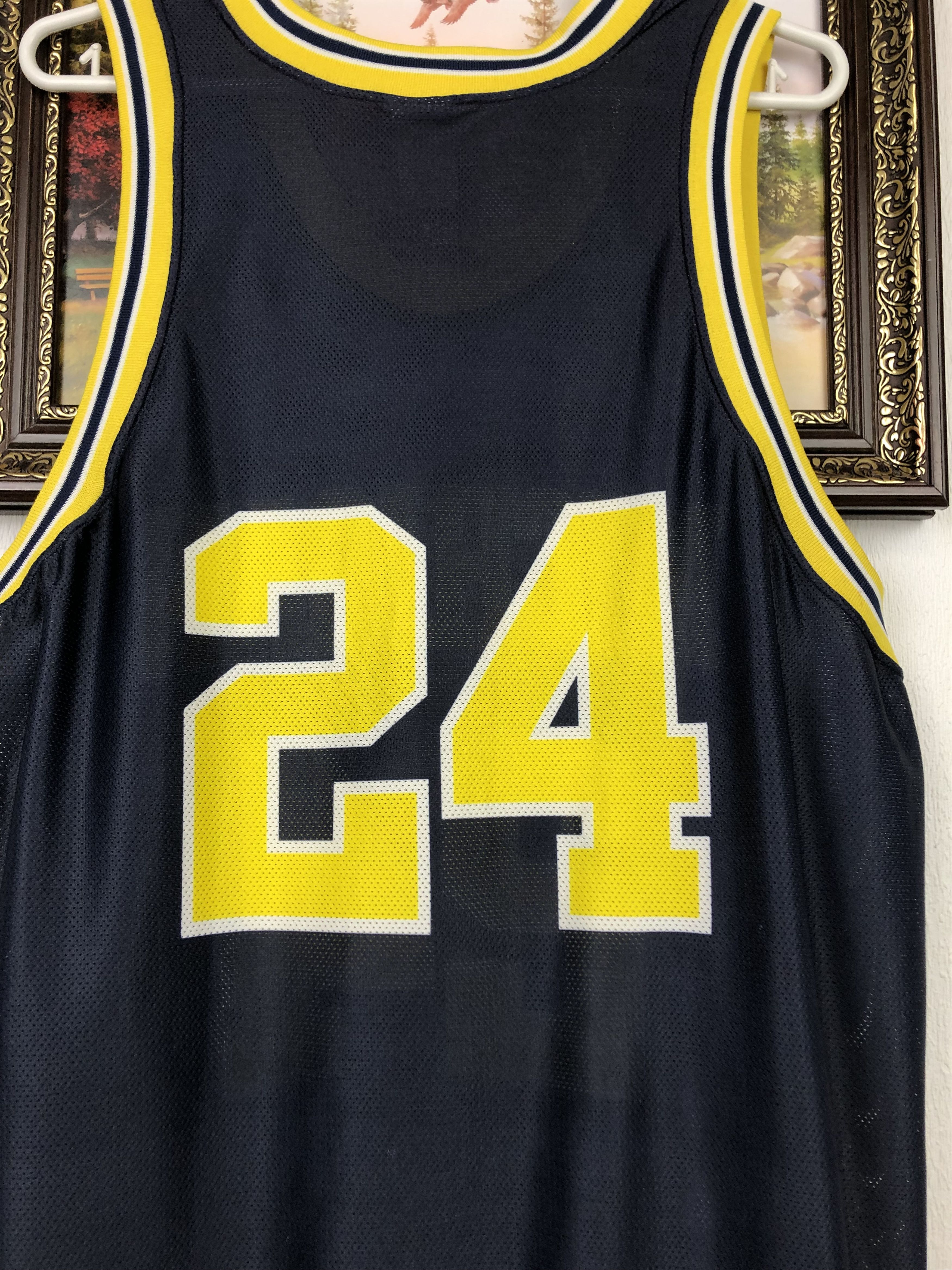 Nike Vintage Nike King Michigan Wolverines Basketball Jersey Size US XL / EU 56 / 4 - 10 Thumbnail