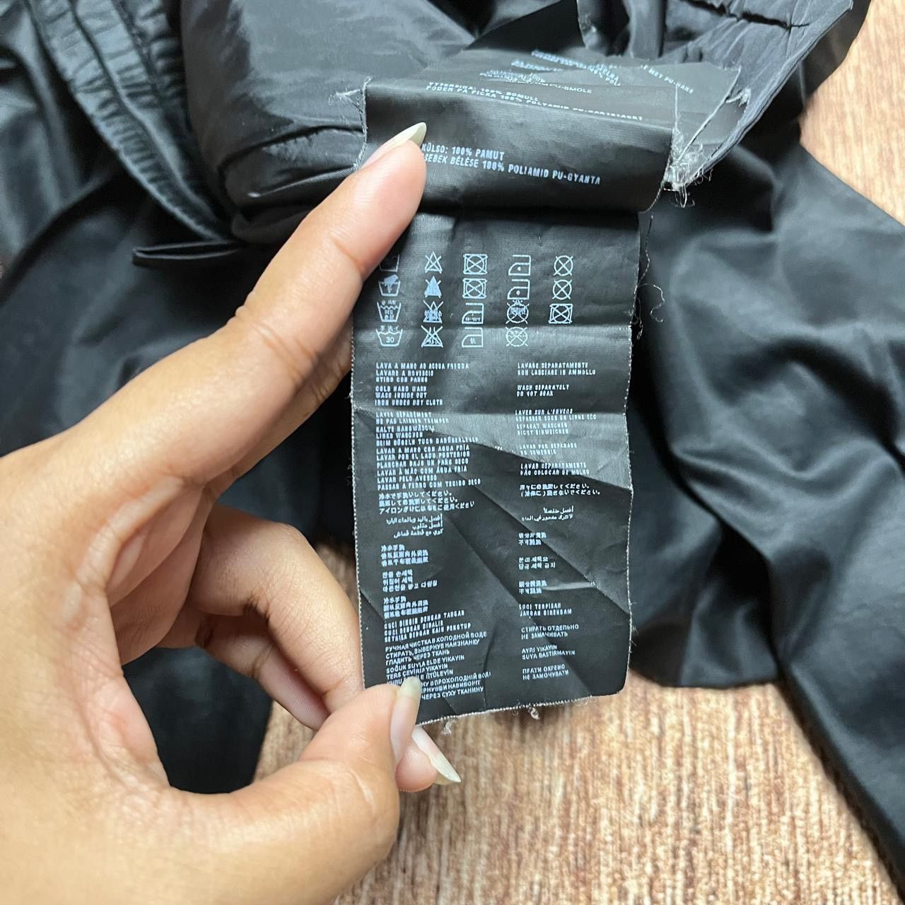Prada Prada nylon trackpants Size US 34 / EU 50 - 14 Thumbnail