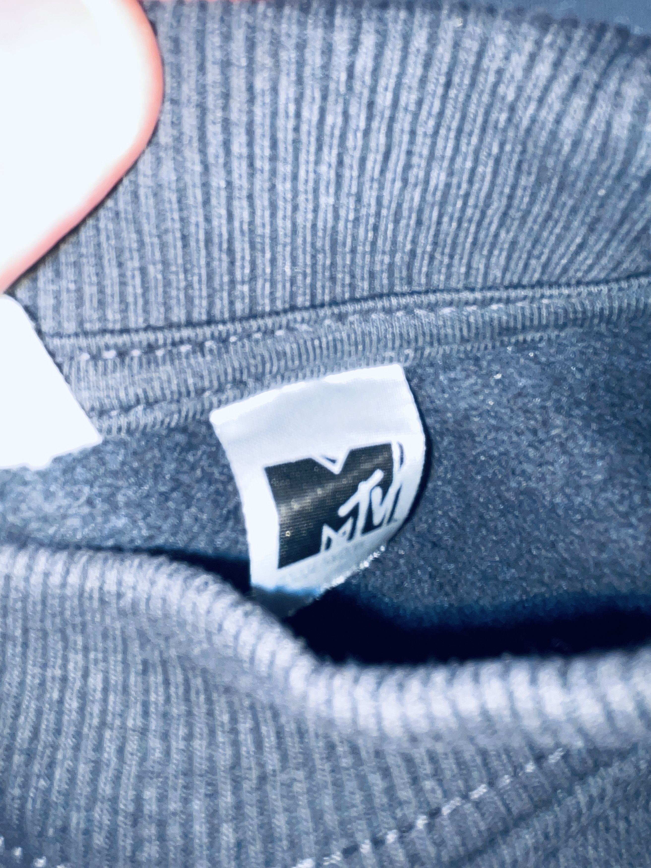 H&M 🎵 29,90 € – MTV Sweatshirt H&M Größe L/170 Size US L / EU 52-54 / 3 - 4 Thumbnail
