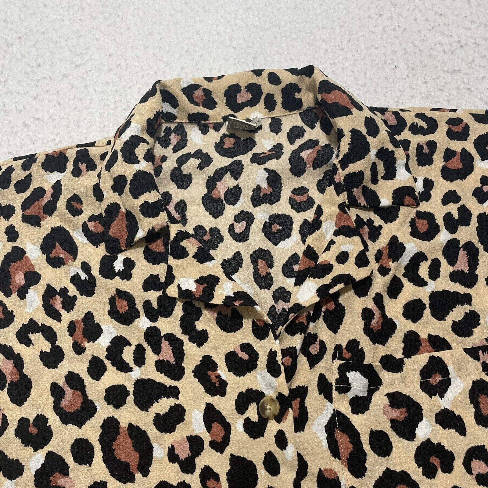 Other Paper Crane Cheetah Print Button Front Short Sleeve Collared Size M / US 6-8 / IT 42-44 - 5 Thumbnail