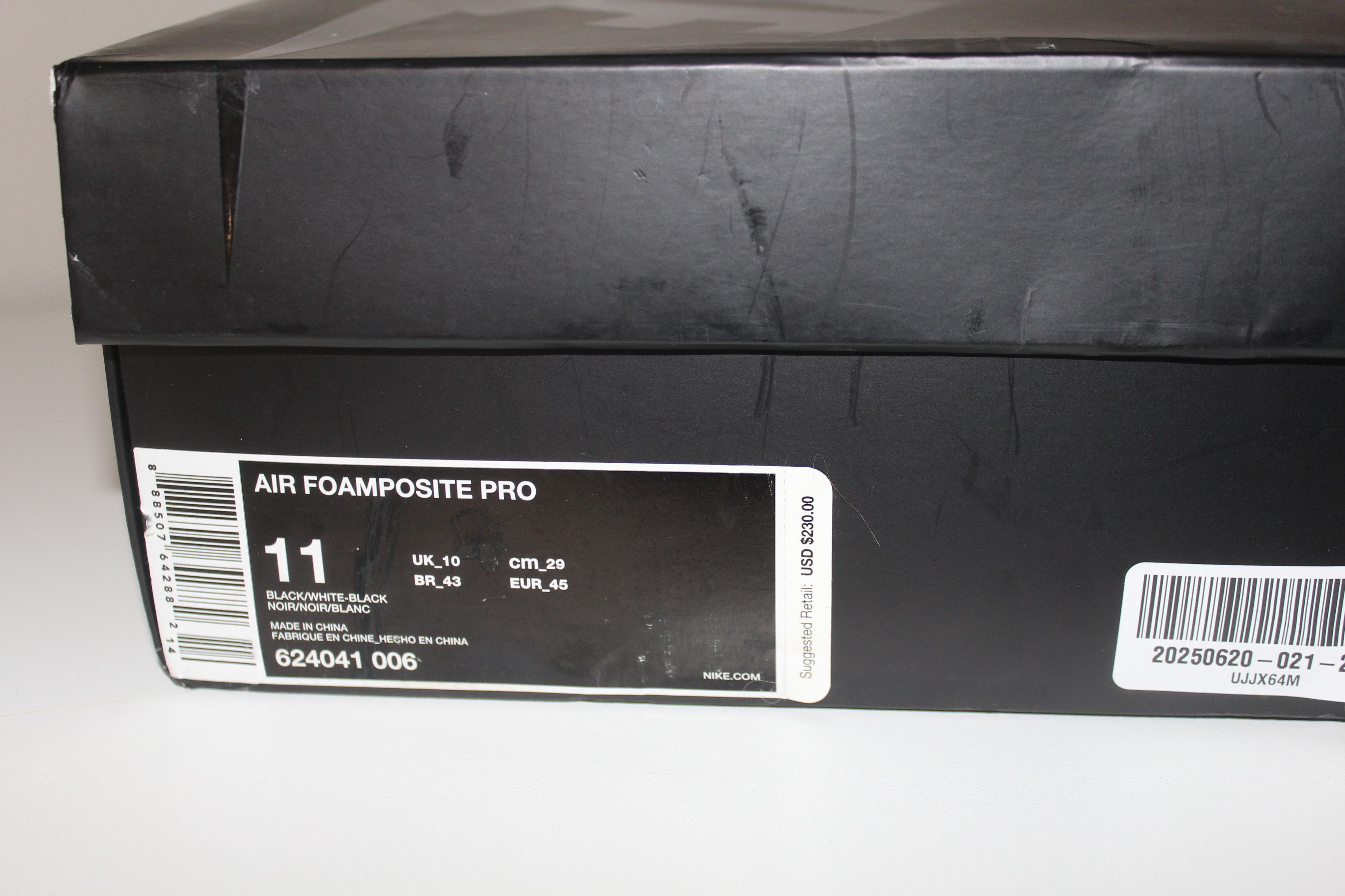 Nike Nike Foamposite Size 11 Black White 624041-006 Dr. Doom 2016 Size US 11 / EU 44 - 6 Thumbnail
