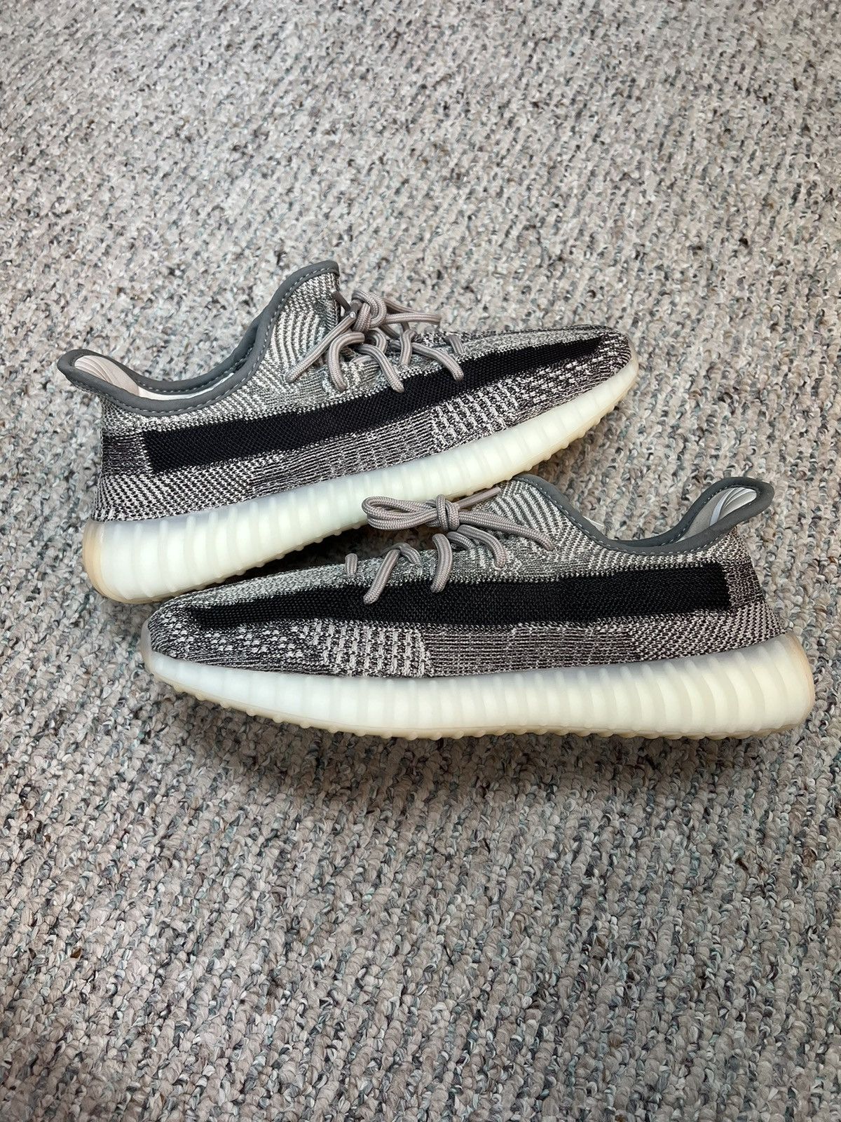 image of Adidas Yeezy Boost 350 V2 Zyon Shoes in Grey, Men's (Size 11)