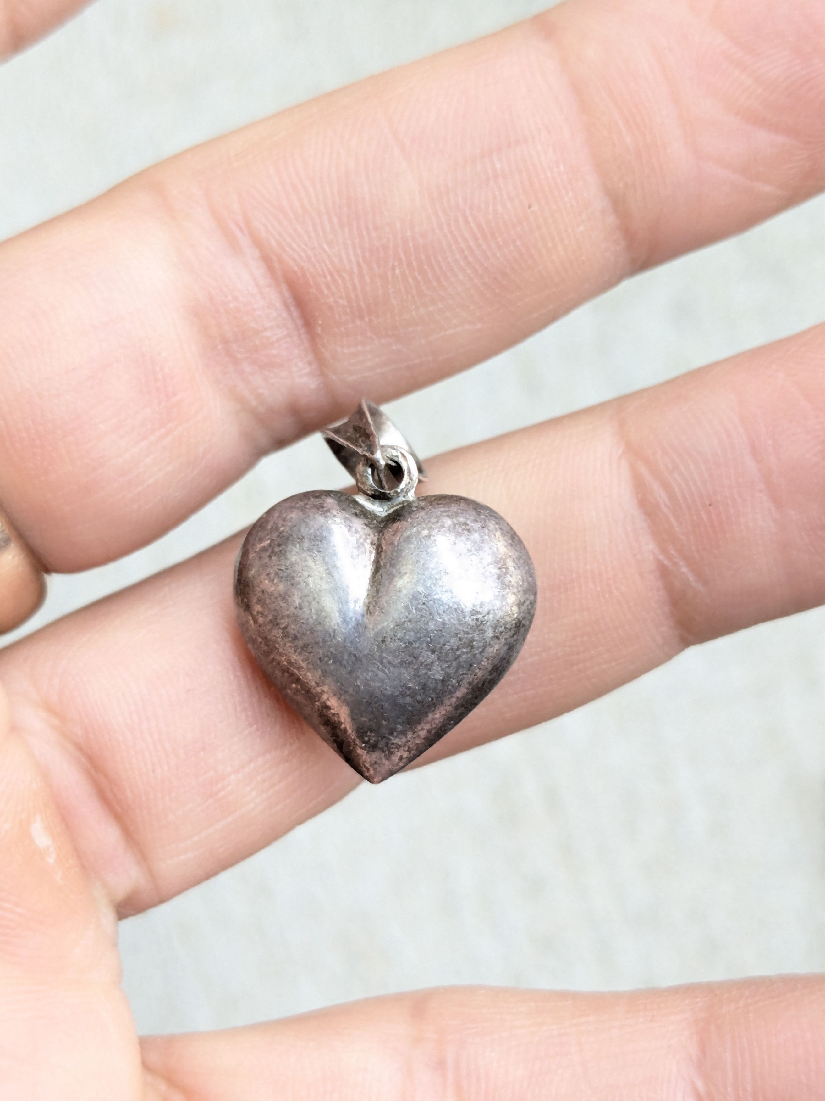Jewelry Vintage Sterling Silver Heart Pendant Hollow Puffy Size ONE SIZE - 8 Thumbnail