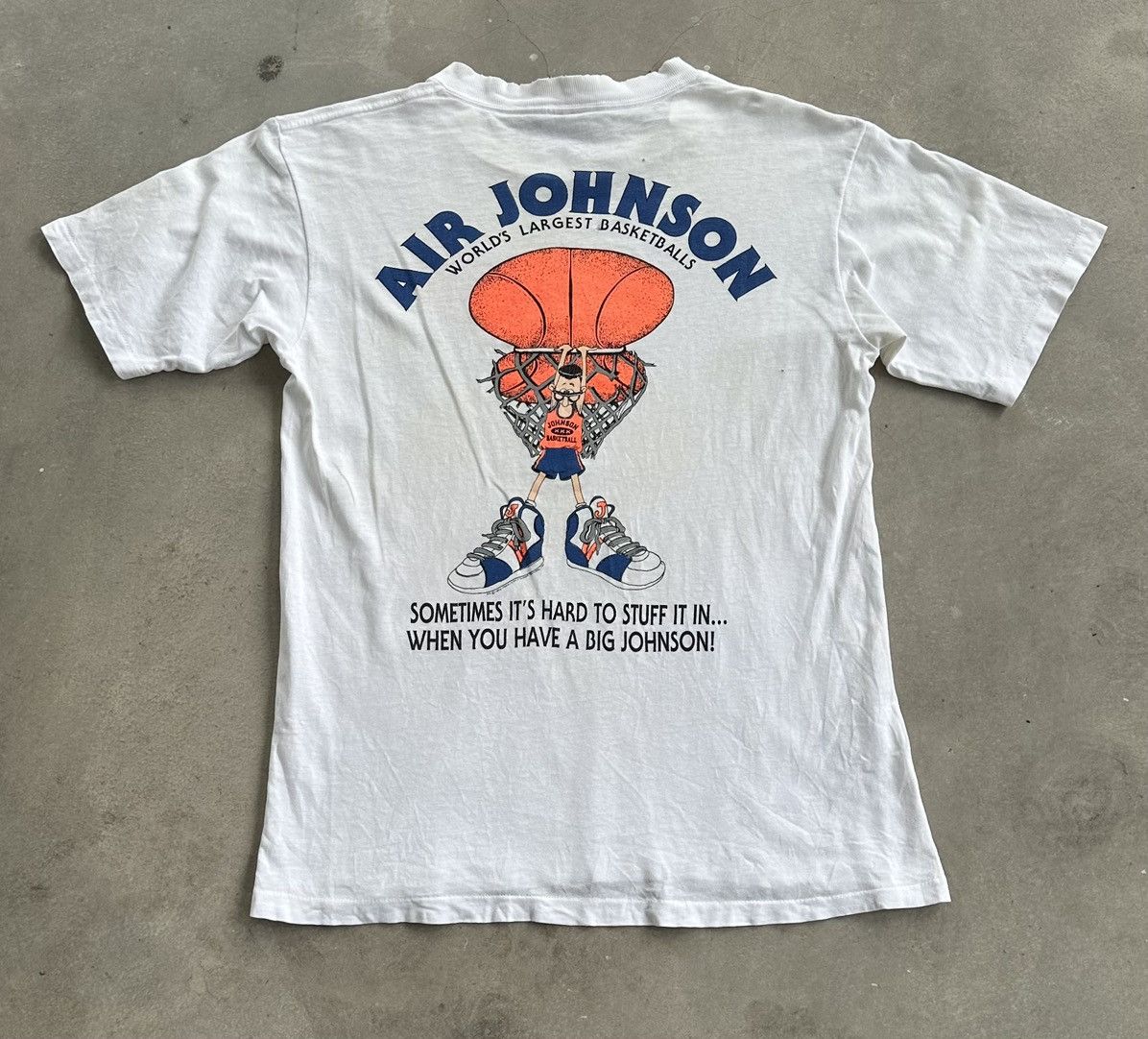 NBA × Vintage VINTAGE WELLWORN BIG JOHNSON BASKETBALL TEE Size US L / EU 52-54 / 3 - 1 Thumbnail