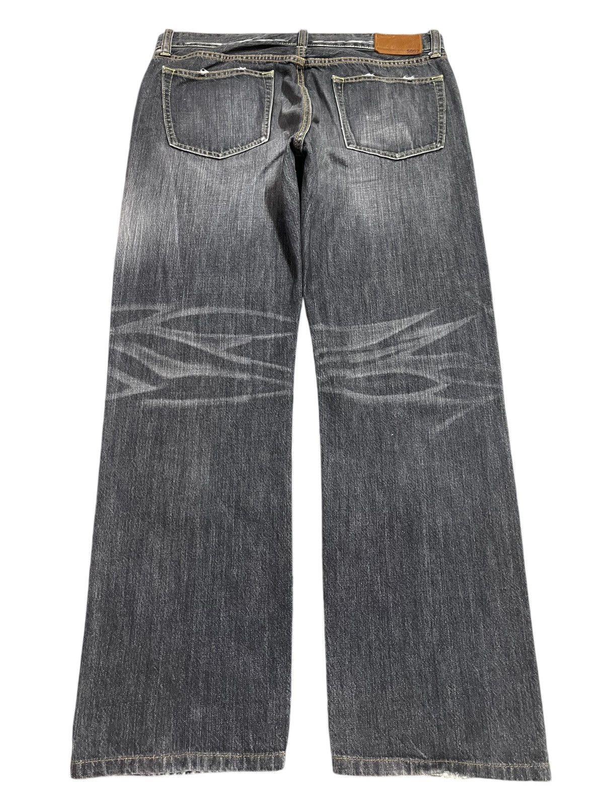Uniqlo Vintage Japanese Uniqlo Faded Wash Style Loose Jeans Size US 36 / EU 52 - 2 Thumbnail