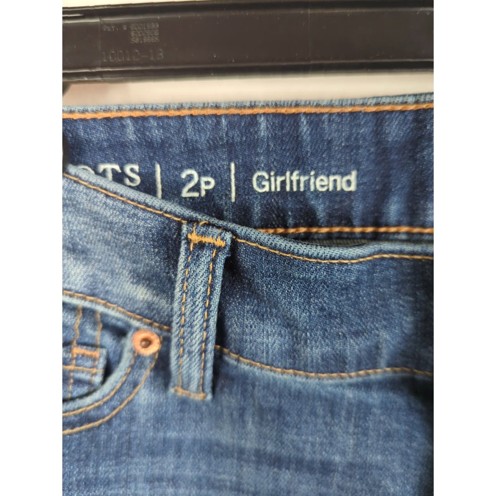 Talbots TALBOTS Flawless Girlfriend Jeans Blue Denim 2P Petite 5-Pocket Ankle Denim Medium Wash Rolled Up Cuffs Zip Button Closure Womens Size 26" / US 2 / IT 38 - 3 Thumbnail