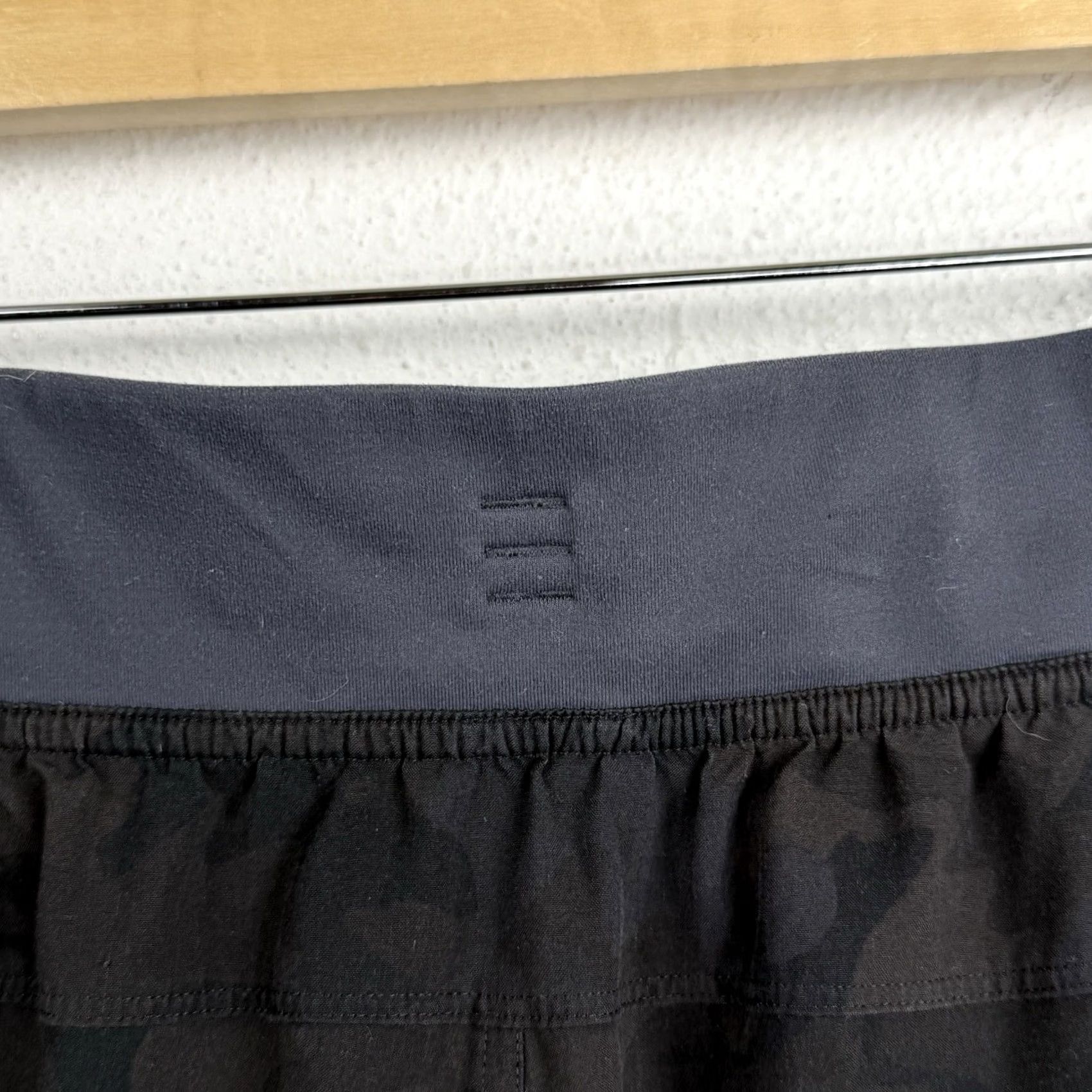 Lululemon Lululemon Shorts Mens XL Black Camo T.H.E. Short Linerless Activewear 10" Camouflage Drawstring Pockets Athletic Gym Running Cross Training Size US 36 / EU 52 - 6 Thumbnail