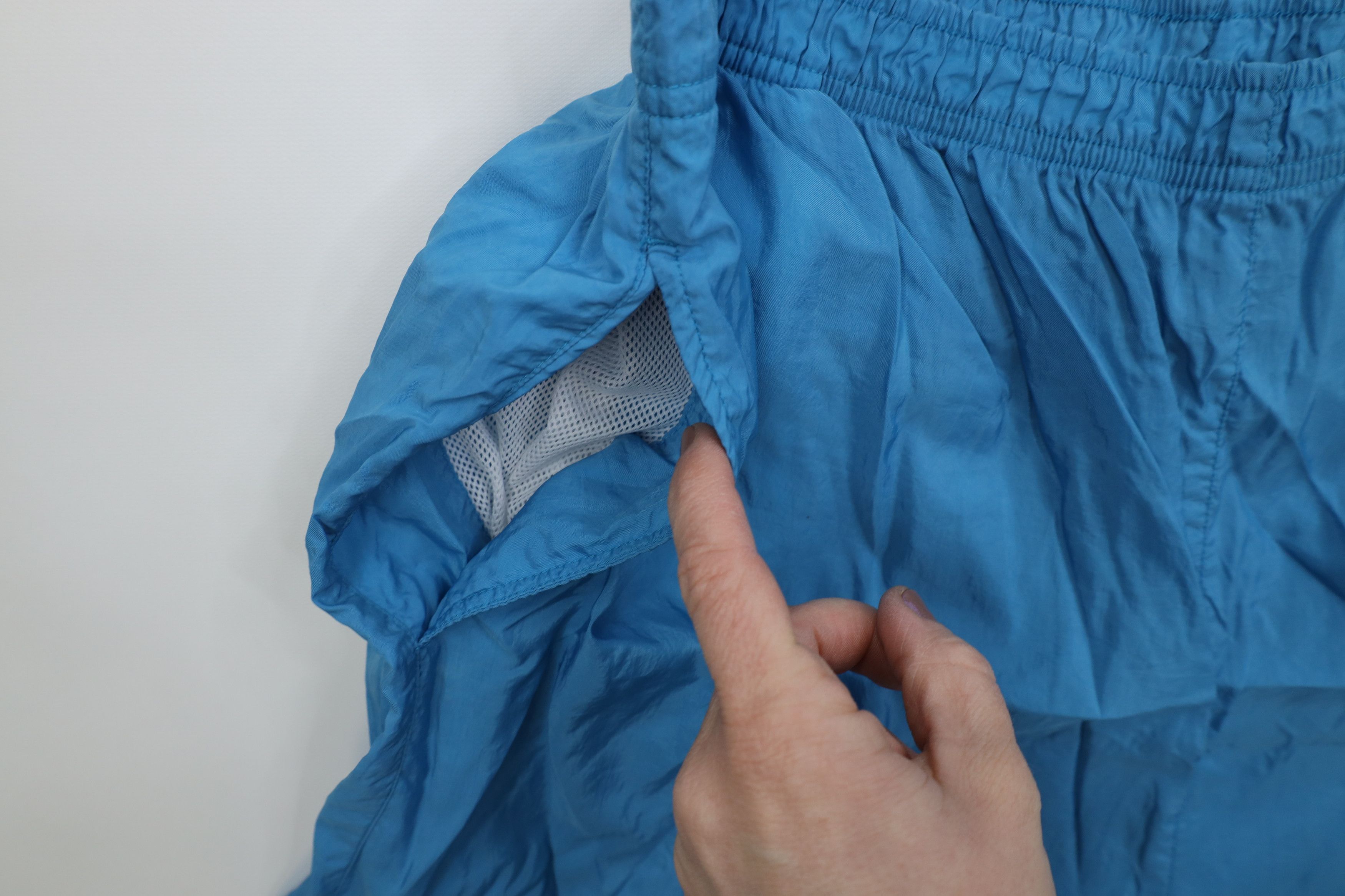 Champion Vintage 90s Champion Windbreaker Trekking Shorts Baggies Size 36" / US 14 / IT 50 - 6 Thumbnail