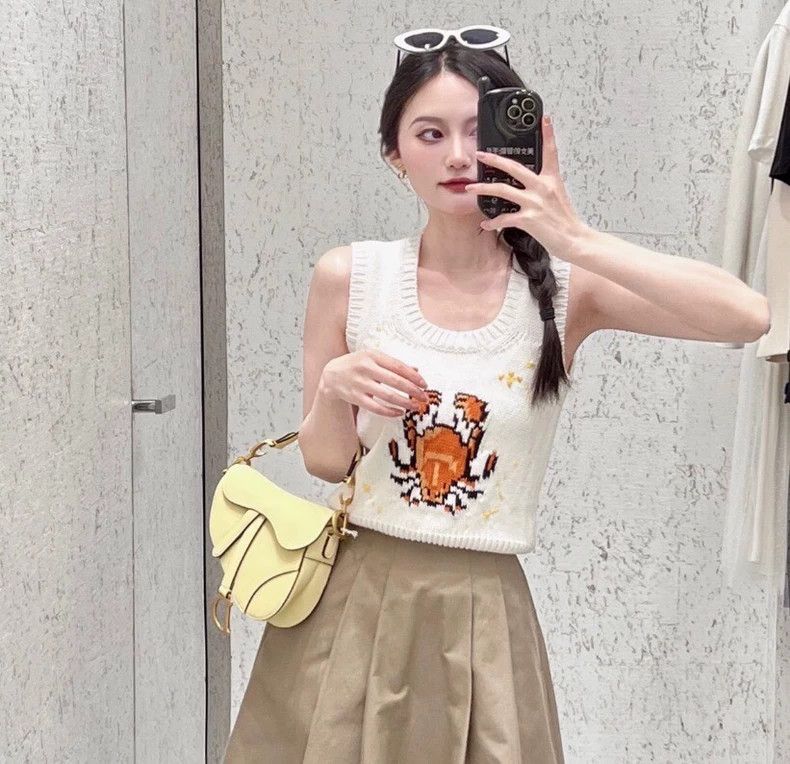 Dior Dior 22 Tanabata Series Beige Crab Inlaid Wool Round Neck Size S / US 4 / IT 40 - 8 Thumbnail