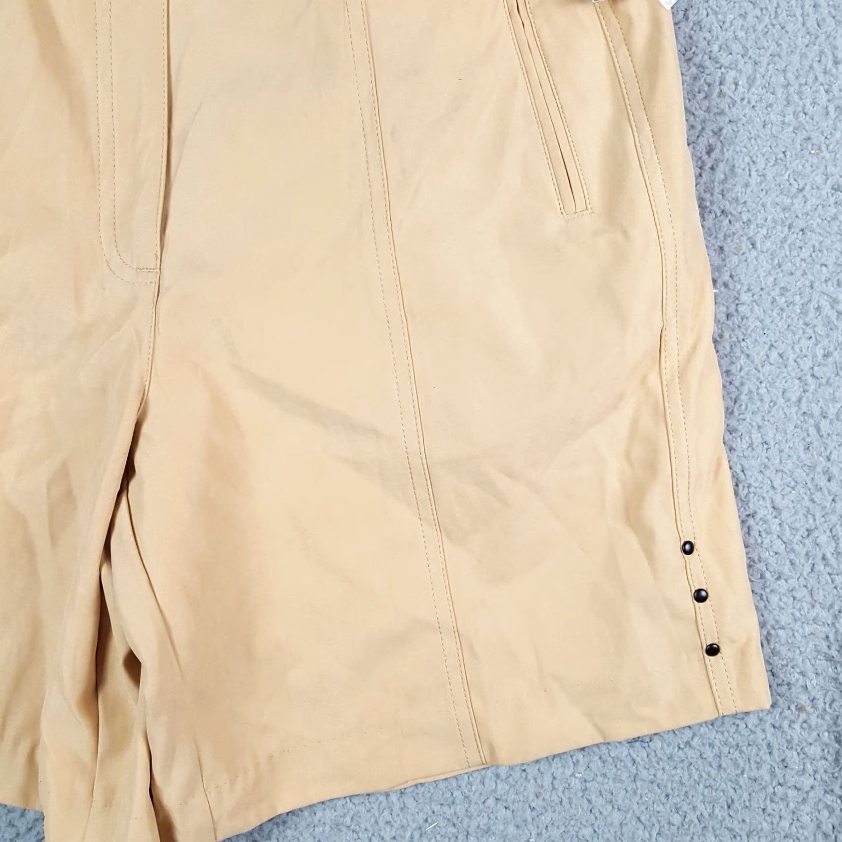 Vintage VINTAGE Jamie Sadock Chino Shorts Womens Size 8 Khaki Y2K Preppy Relaxed Fit Golf Shorts Size 30" / US 8 / IT 44 - 4 Thumbnail