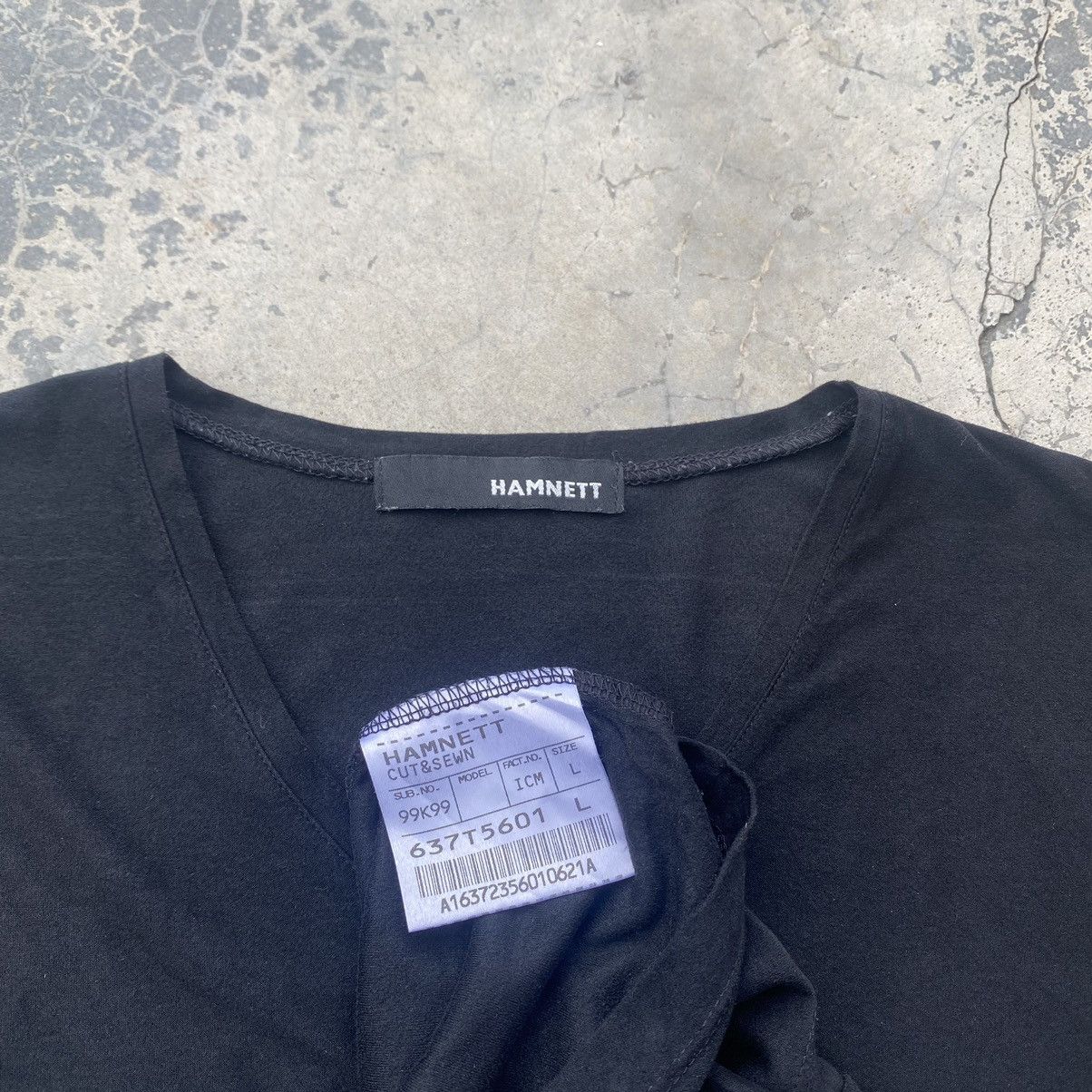 Katharine Hamnett London V Neck Light Weight tee Size US M / EU 48-50 / 2 - 3 Thumbnail