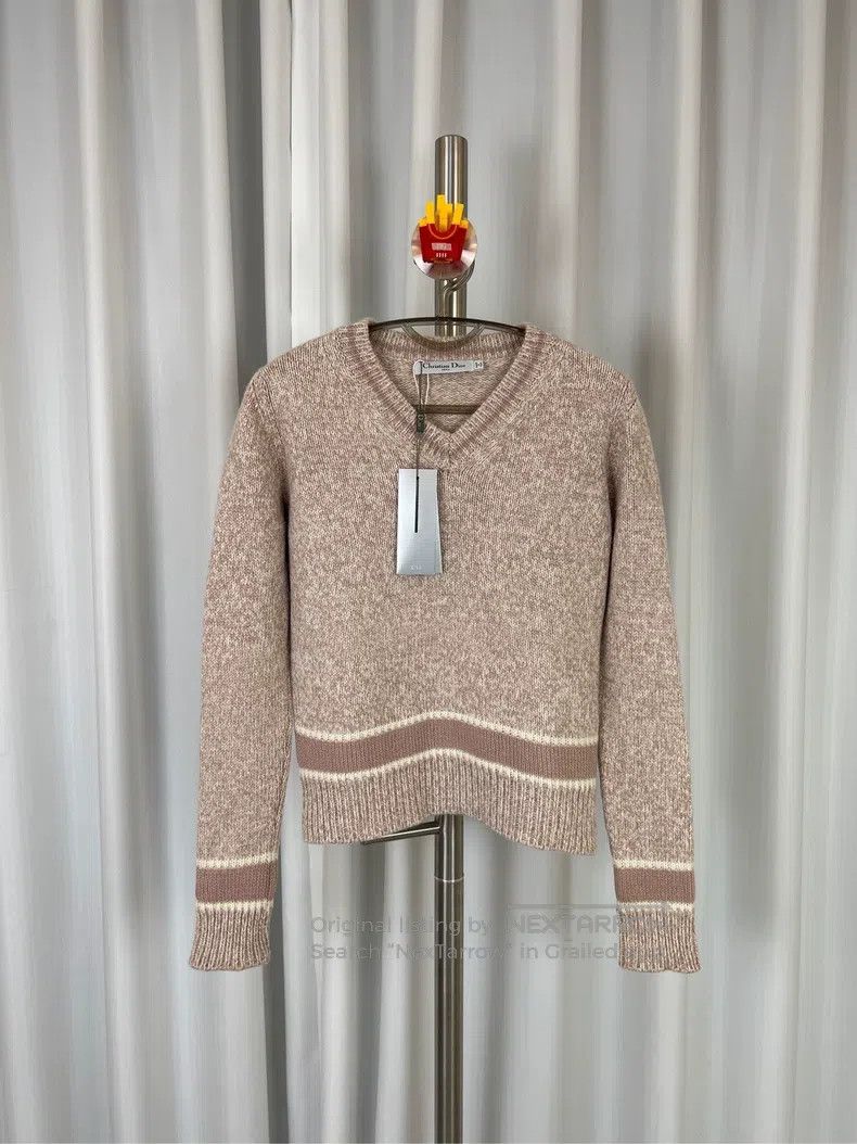 Dior Dior Classic slogan Logo nude pink cashmere sweater Size XS / US 0-2 / IT 36-38 - 1 Thumbnail