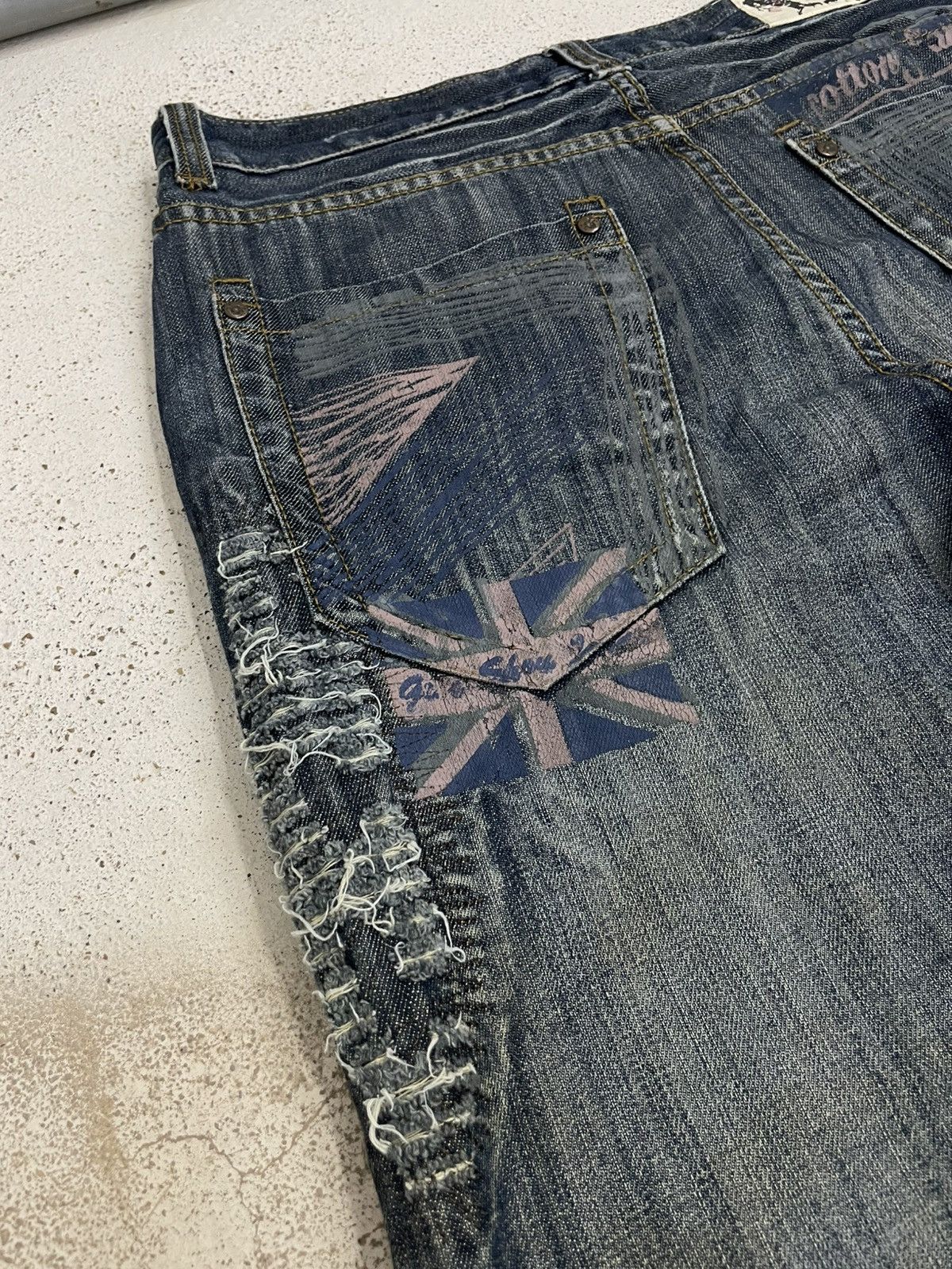 Japanese Brand Morse Code Distressed 3D Whisker Union Jack Gothic Fashion Size US 34 / EU 50 - 18 Thumbnail