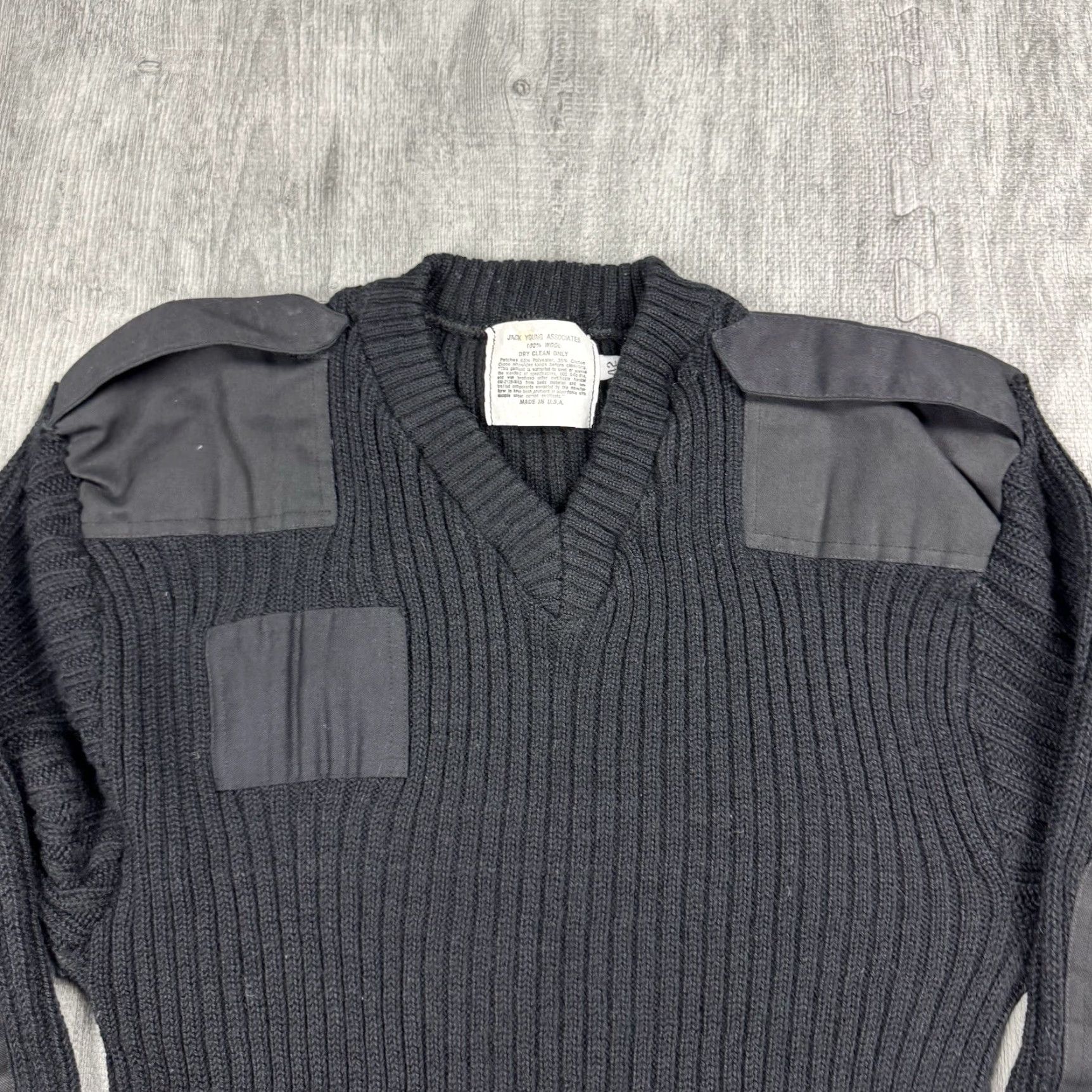 Commando VINTAGE Jack Young Commando Sweater Black Wool Military Size L Long Sleeve V-Neck Australia Size US L / EU 52-54 / 3 - 2 Thumbnail