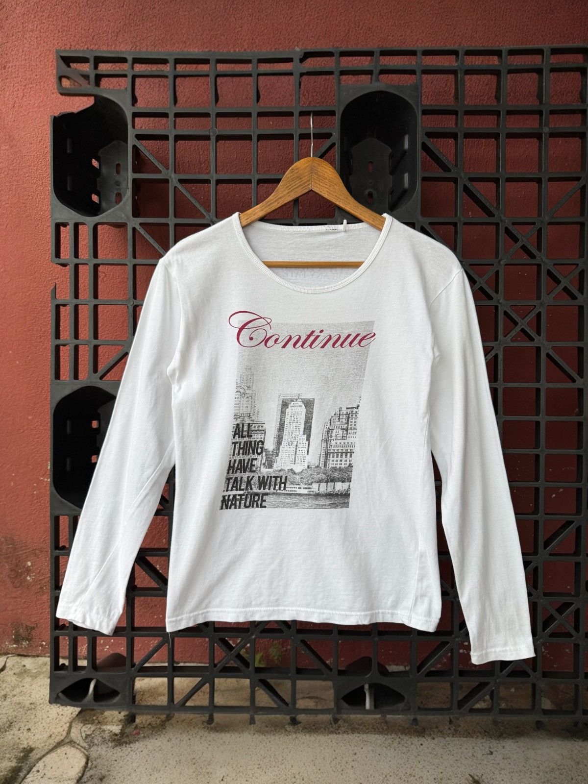 Japanese Brand Vintage Y2K Graphic Tee Continue Wording Nature Size M / US 6-8 / IT 42-44 - 1 Thumbnail