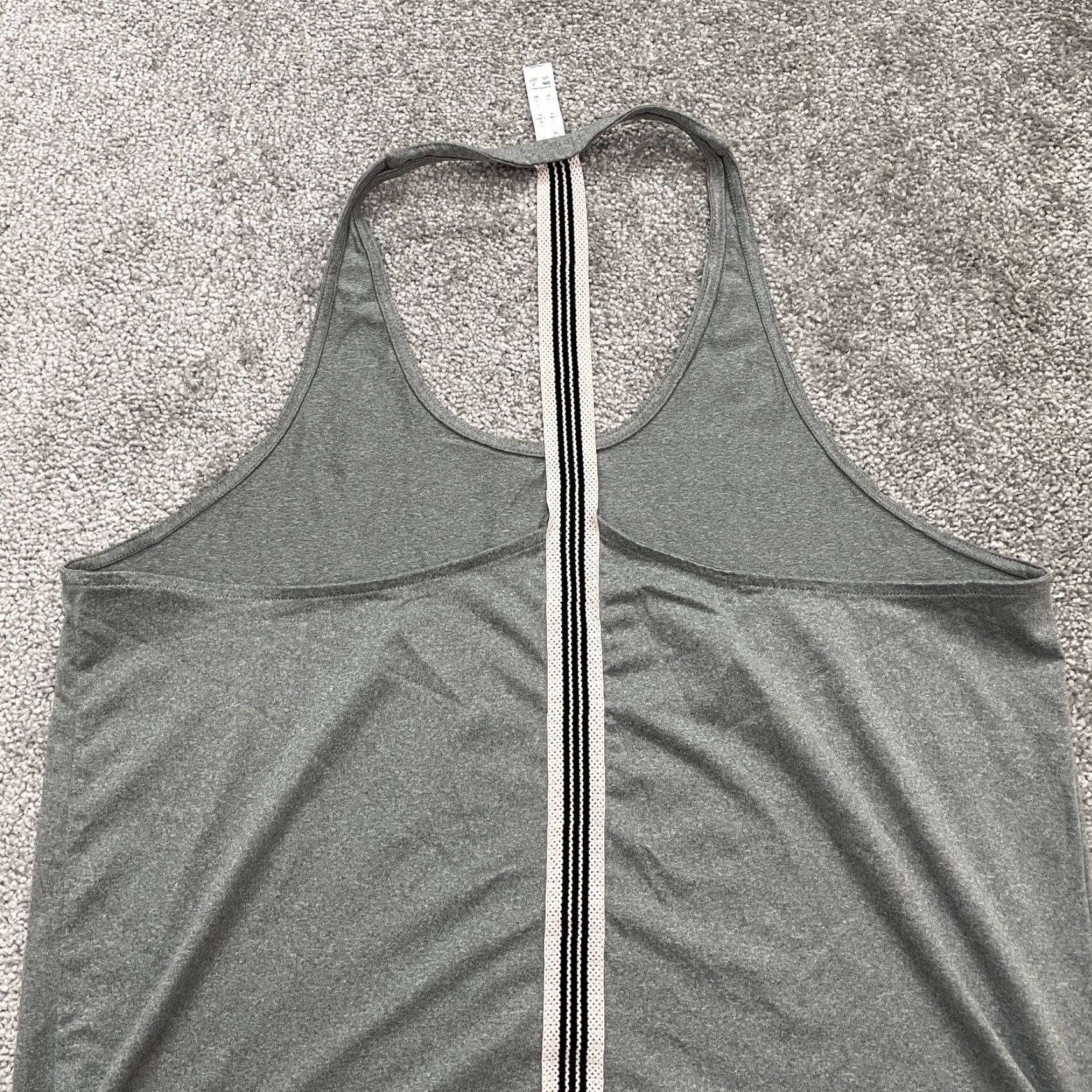 Adidas Adidas Active Tank Top Womens Large Gray Halter Racerback Athletic Gym Yoga Run Tank Size L / US 10 / IT 46 - 4 Thumbnail