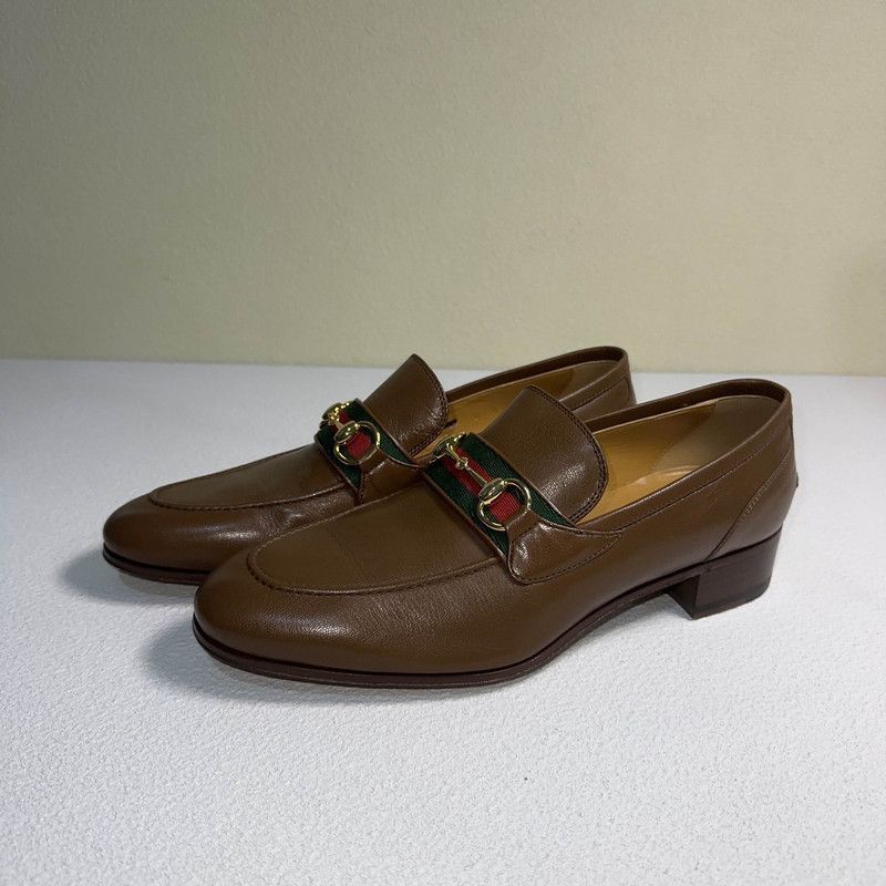 Gucci Gucci Stylish Loafers with Horsebit Detail - Size US 8.5 / EU 41-42 - 1 Thumbnail