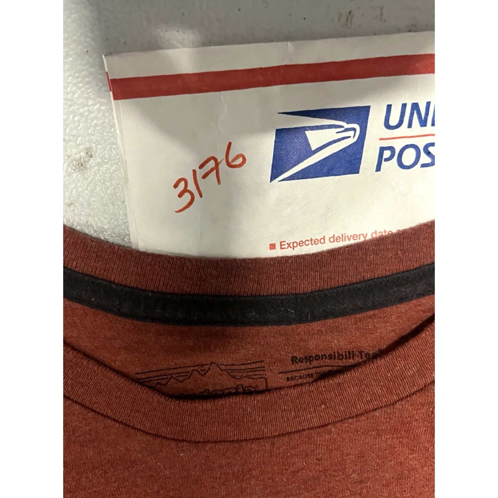 Patagonia Patagonia T-Shirt Long Sleeve Red 2XL Men's Big Back Logo Shirt Size US XXL / EU 58 / 5 - 8 Thumbnail