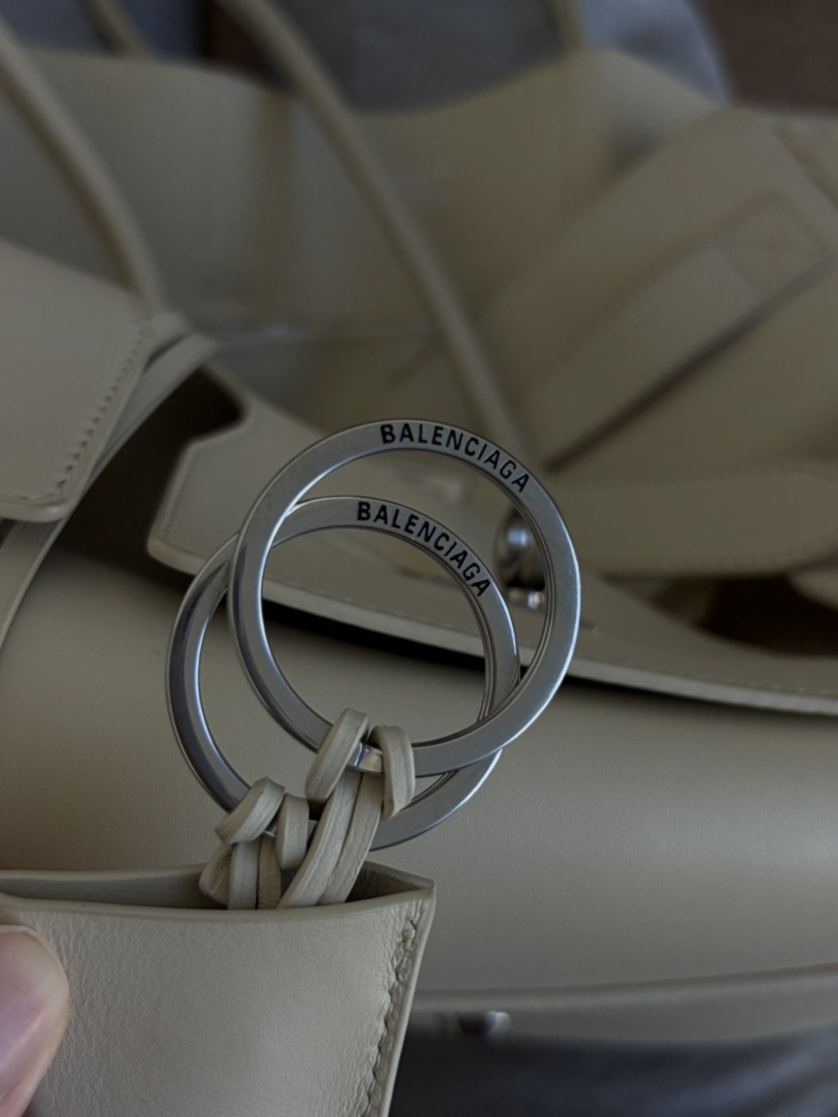 Balenciaga Balenciaga bel air M white Size ONE SIZE - 13 Thumbnail