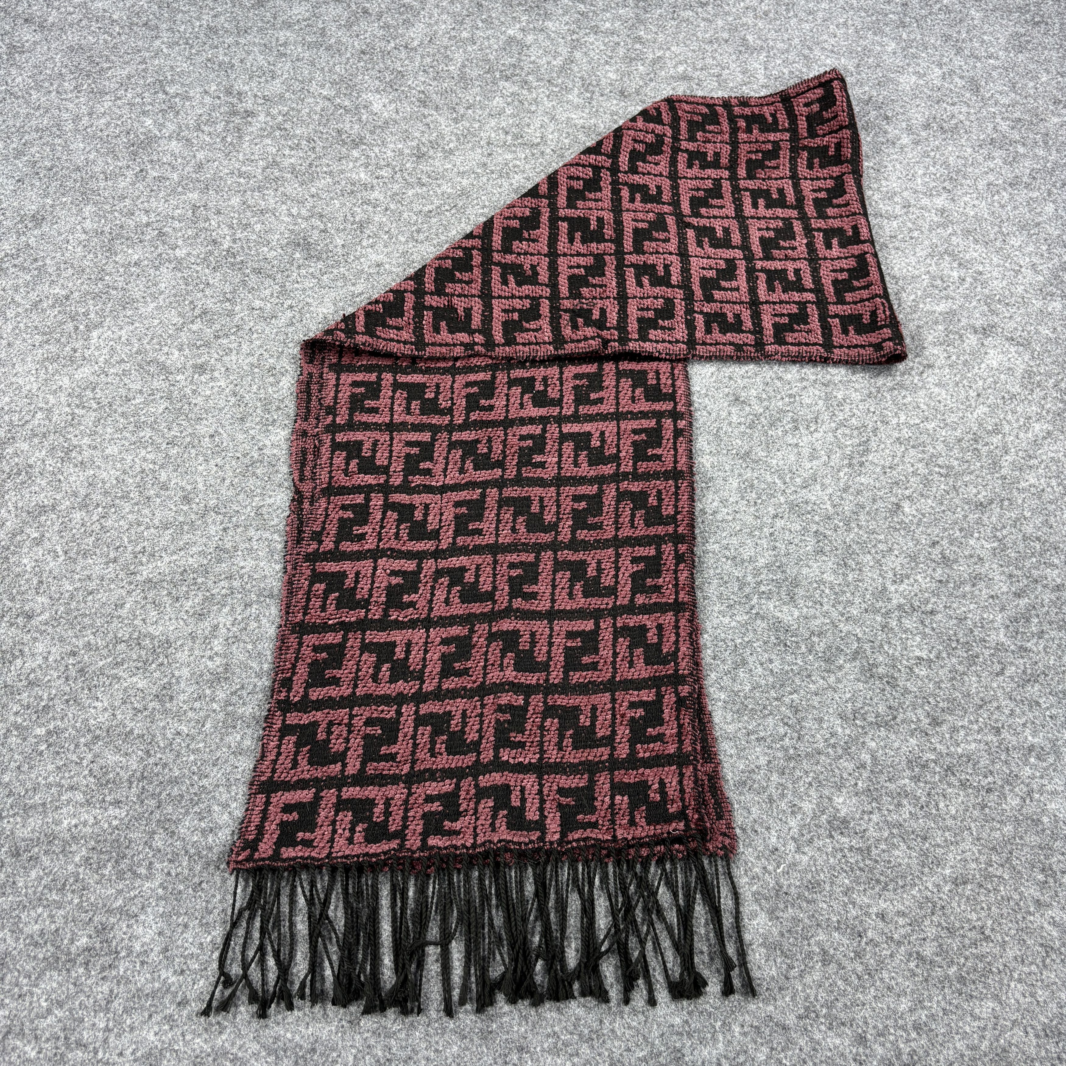 Fendi × Vintage GF10709 Fendi Scarf Neck Wear Muffler Nova Check Size ONE SIZE - 7 Thumbnail