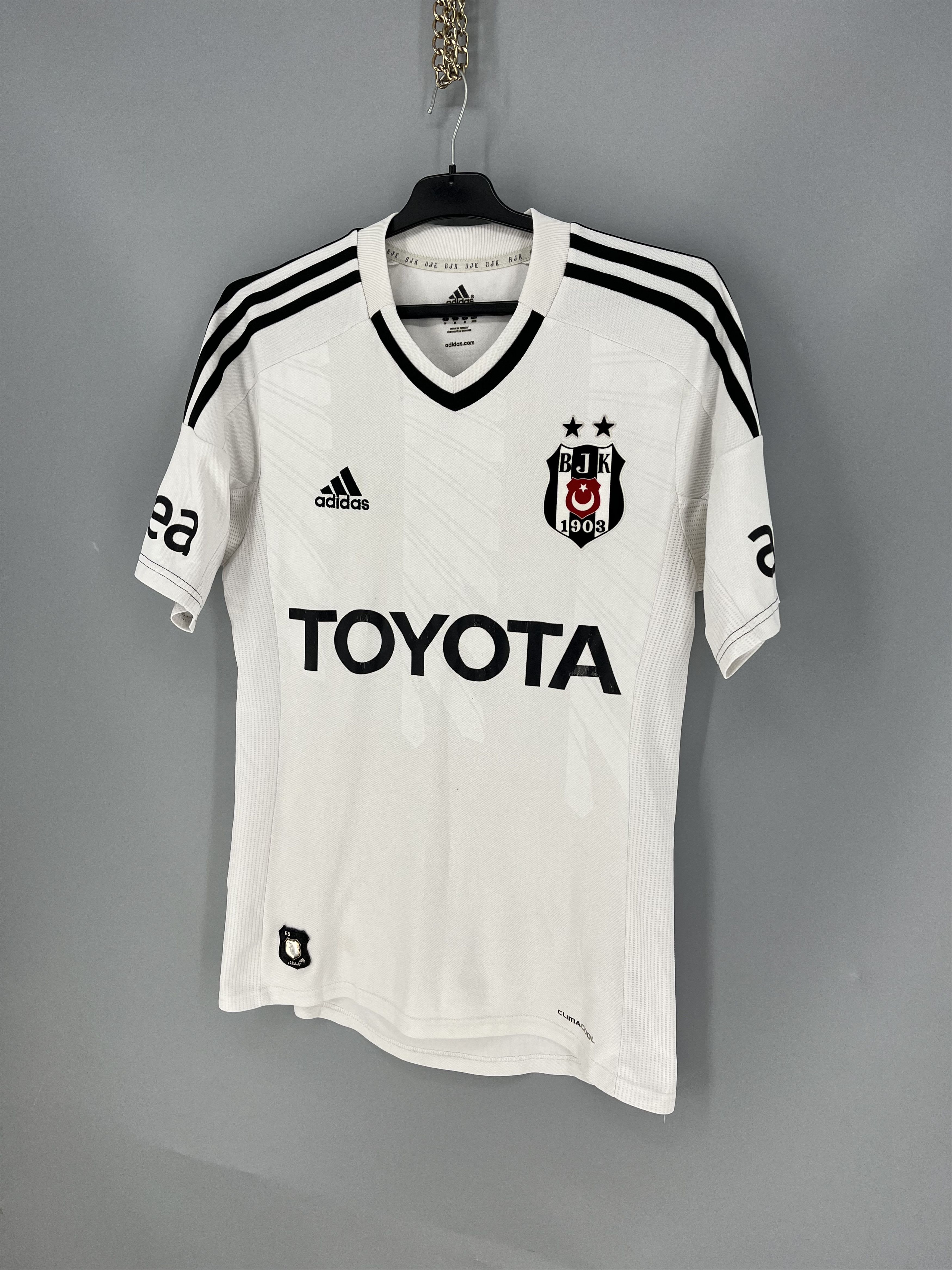 Adidas Beşiktaş 2013 2014 #13 TOLGA Home Football Jersey Adidas Size US M / EU 48-50 / 2 - 3 Thumbnail