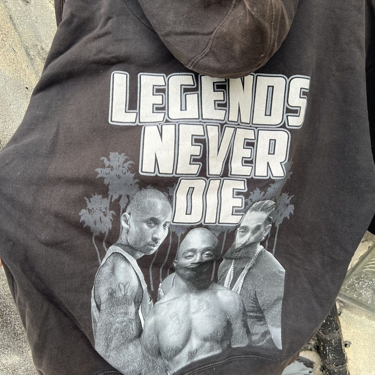Other “LEGENDS NEVER DIE GRAPHIC HOODIE – KOBE TUPAC NIPSEY” Size US XL / EU 56 / 4 - 15 Thumbnail