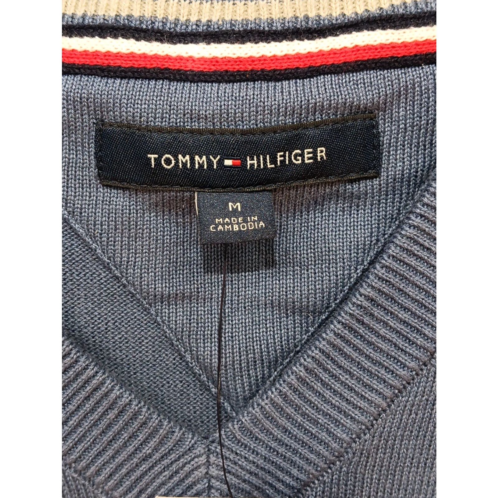 Tommy Hilfiger Tommy Hilfiger Sweater Men's Size M Sky Blue Essential Solid Logo V-Neck NWT Size US M / EU 48-50 / 2 - 3 Thumbnail