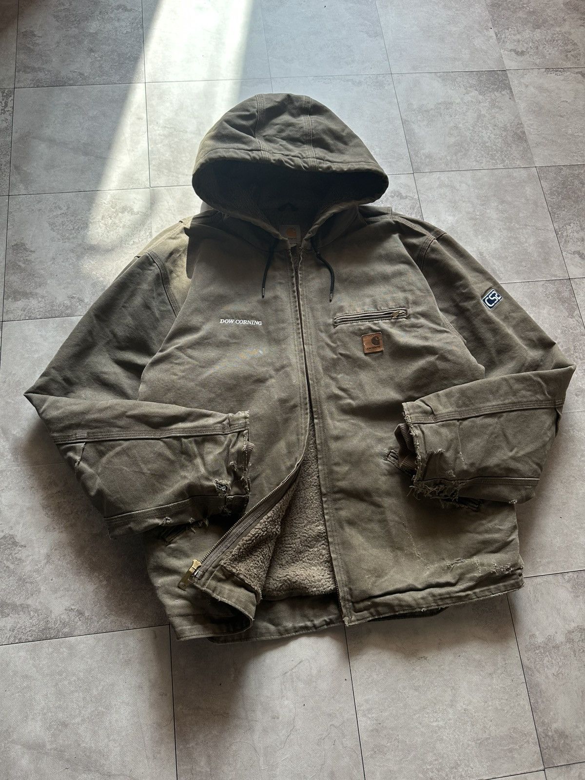 Carhartt Carhartt Detroit Sierra Sherpa Lined Work Jacket Hooded Sz L Size US L / EU 52-54 / 3 - 6 Thumbnail