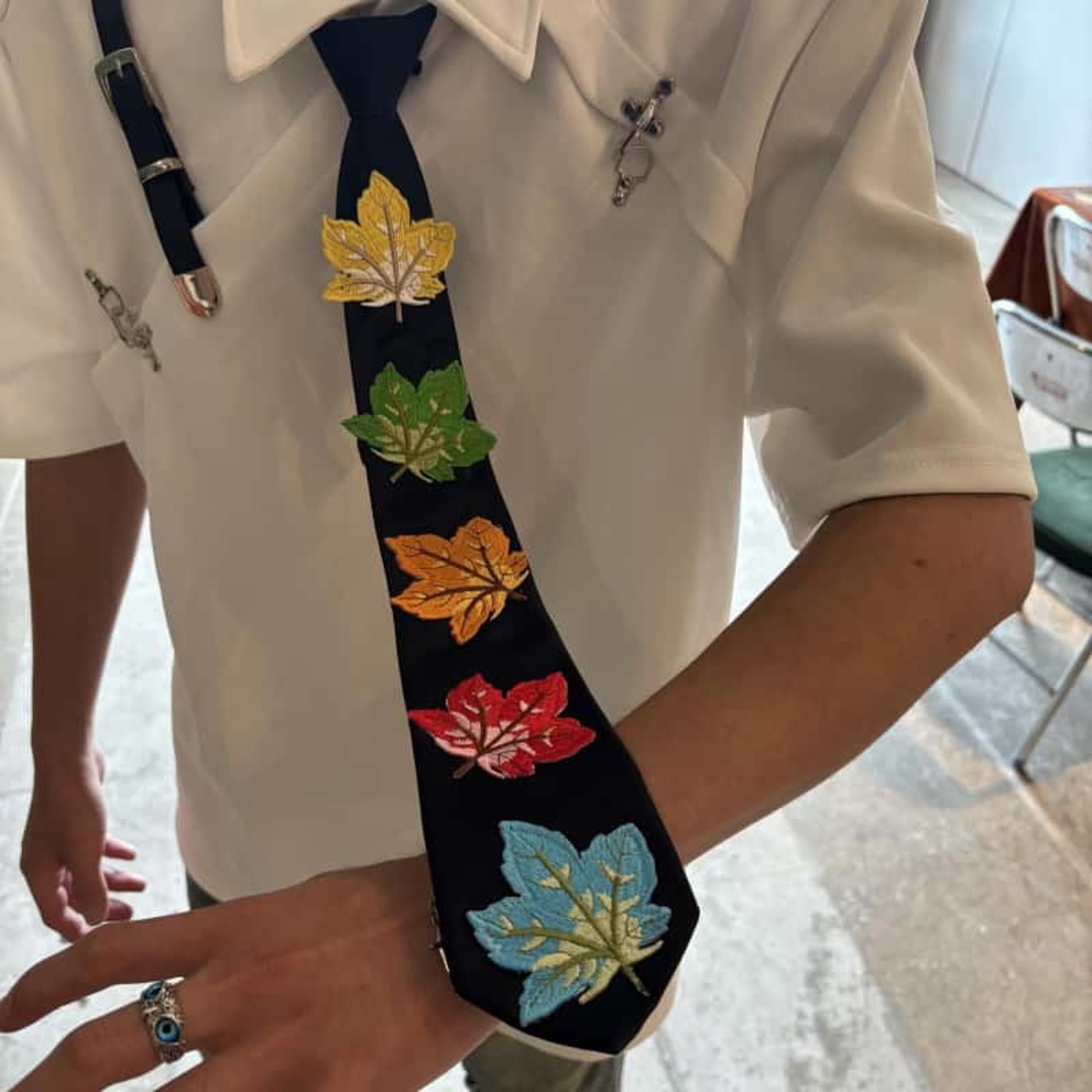 Other Maple Leaf Tie – Knot-Free Retro Embroidery, Unisex Size ONE SIZE - 3 Thumbnail